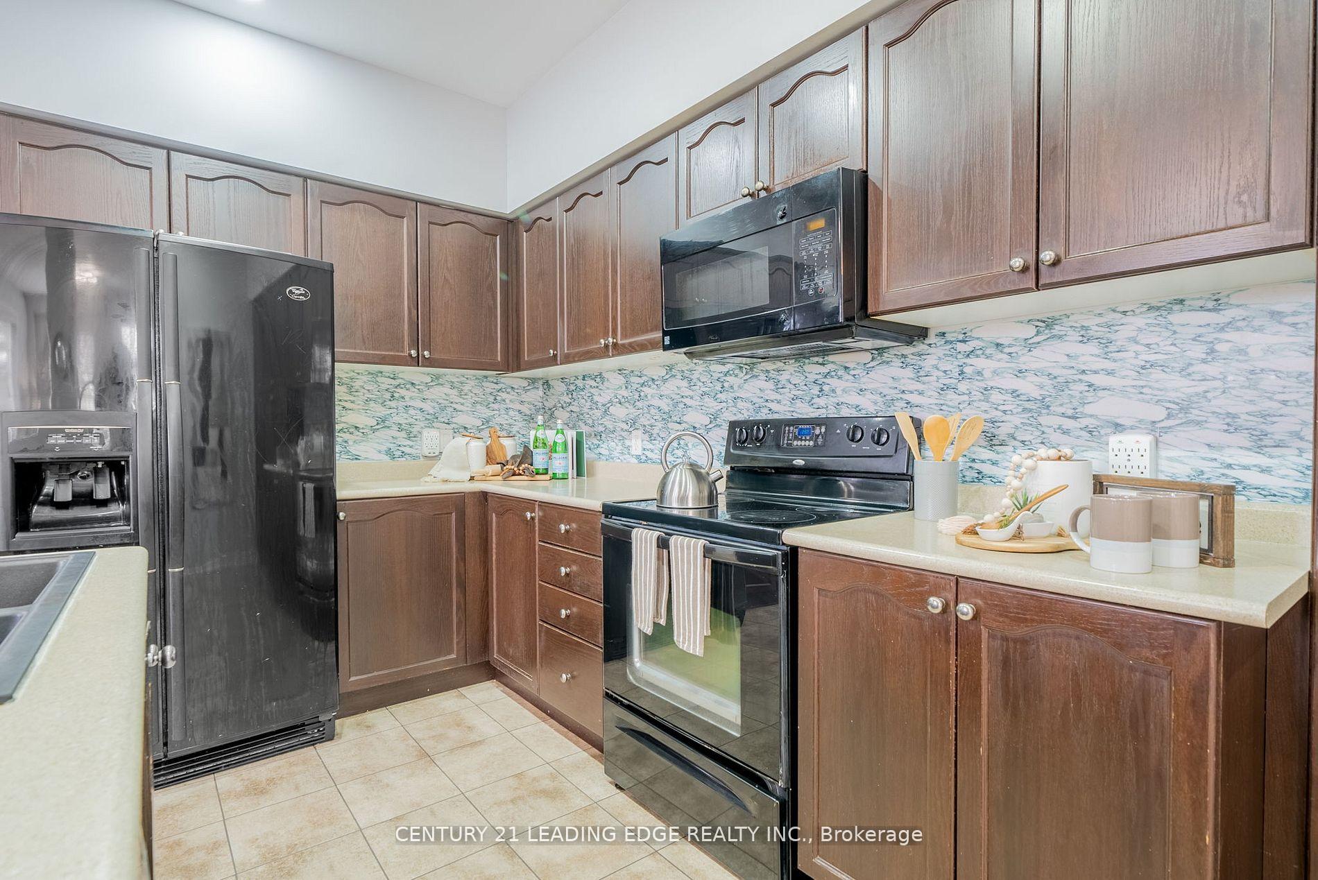 Photo 14 of Unit 13, 1070 Glenbourne Drive, Oshawa, Pinecrest — HOMEH