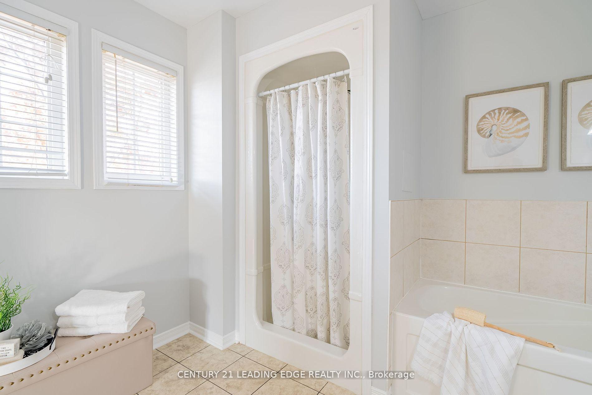 Photo 22 of Unit 13, 1070 Glenbourne Drive, Oshawa, Pinecrest — HOMEH