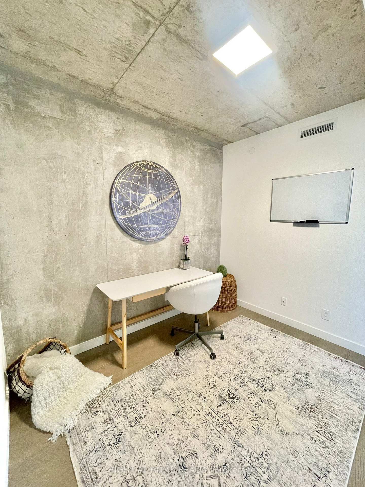 Photo 17 of Unit 1205, 111 Bathurst Street, Toronto, Waterfront Communities — HOMEH