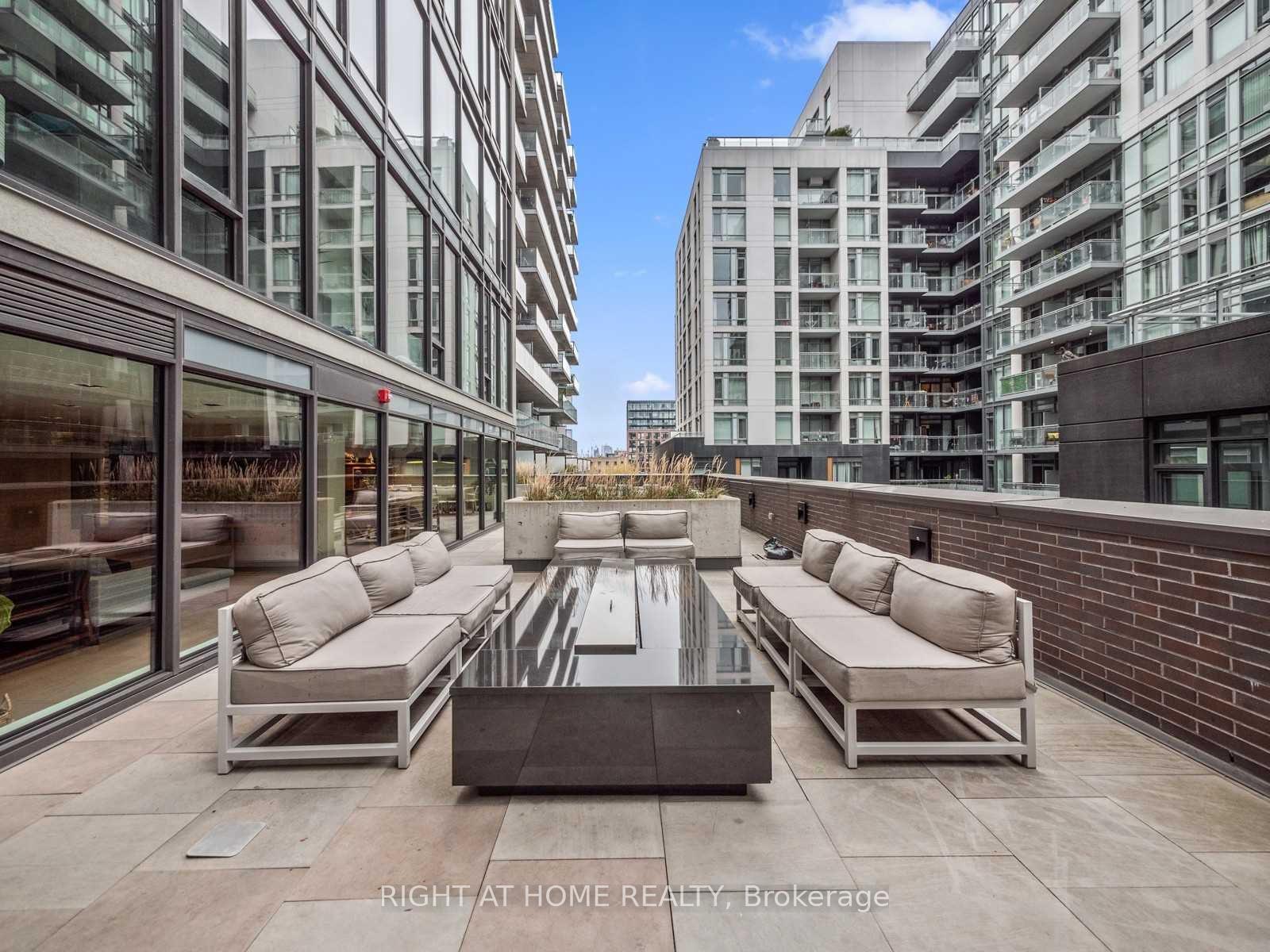 Photo 21 of Unit 1205, 111 Bathurst Street, Toronto, Waterfront Communities — HOMEH