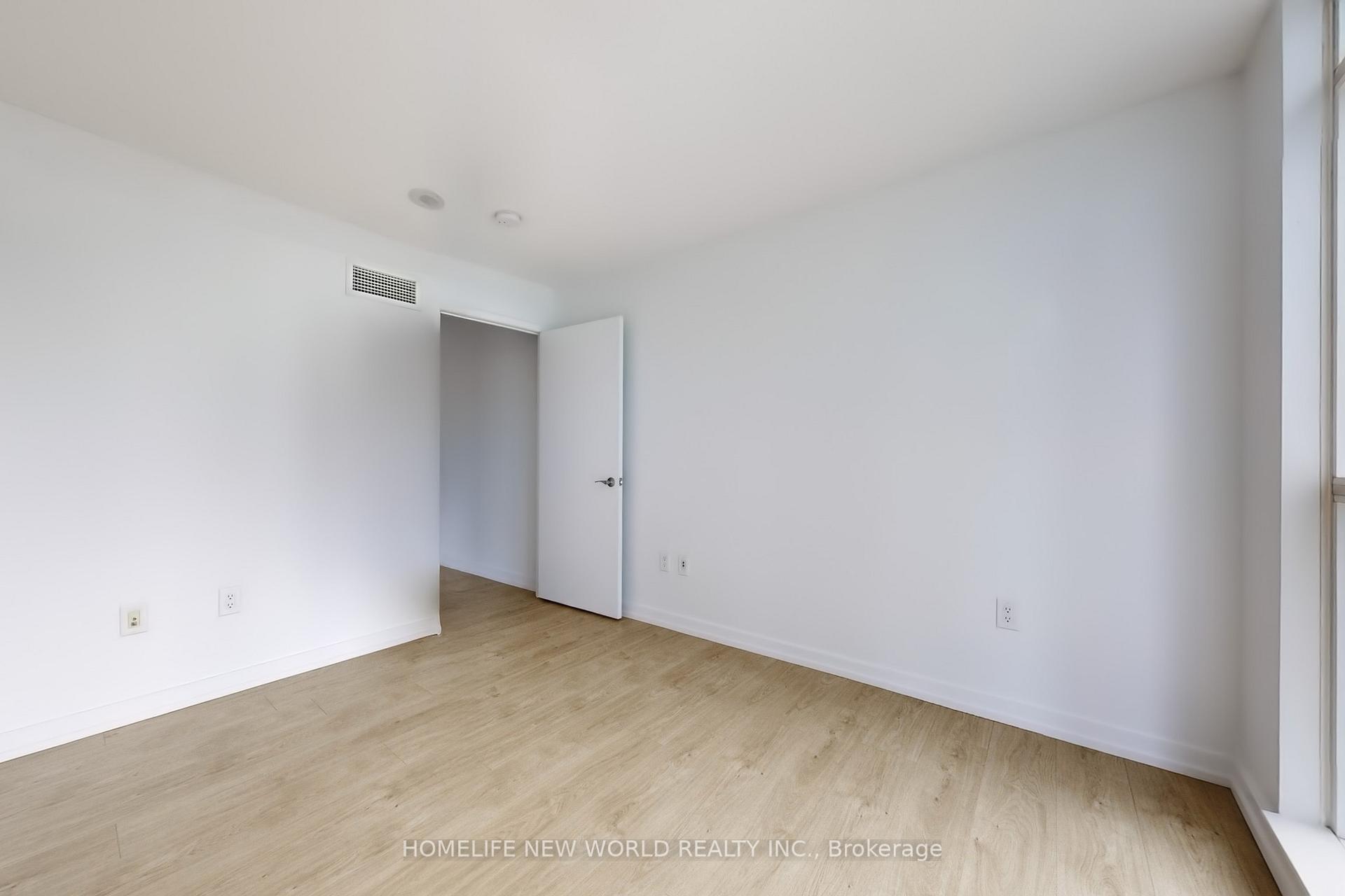 Photo 11 of Unit 1502, 10 Capreol Court, Toronto, Waterfront Communities — HOMEH