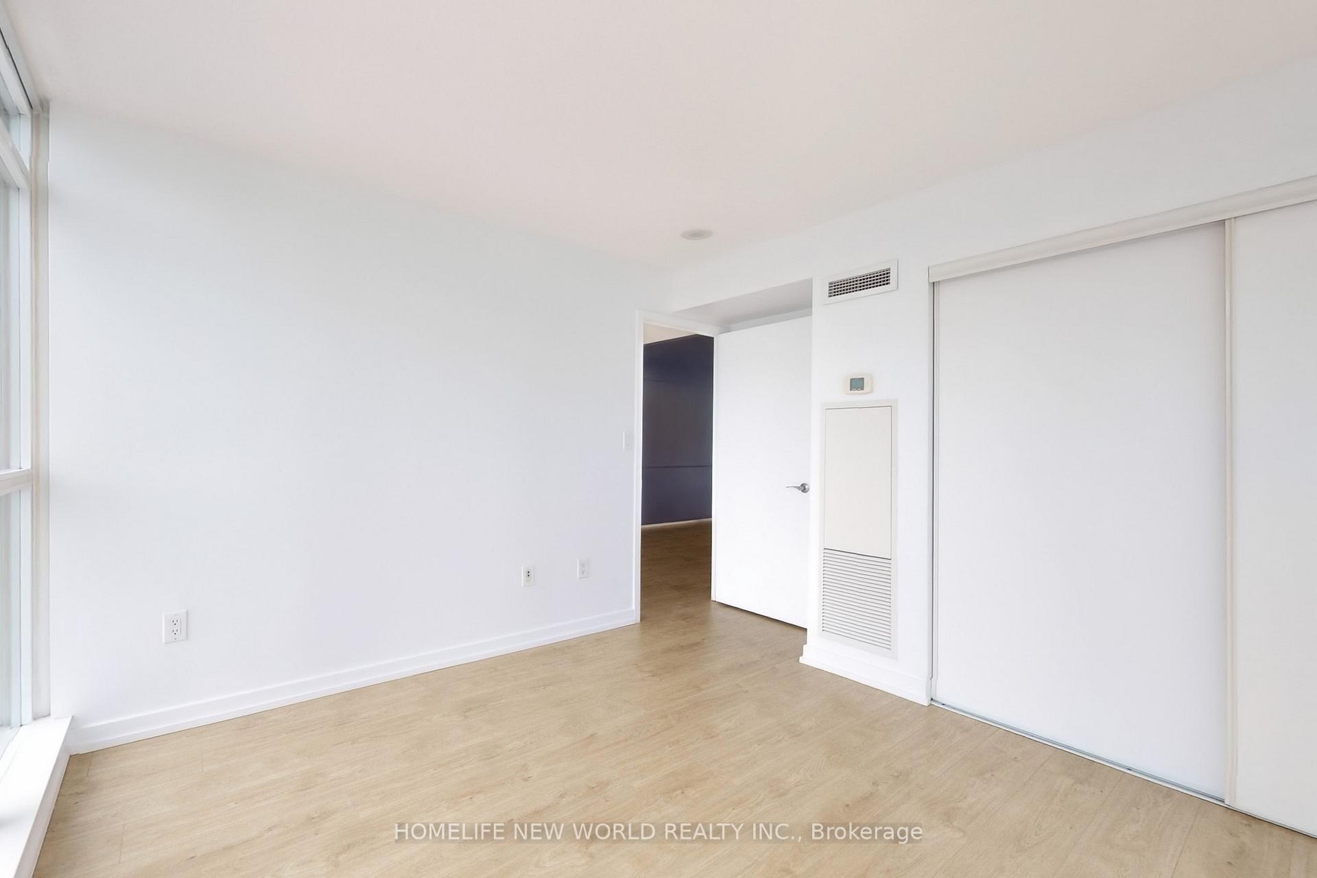 Photo 17 of Unit 1502, 10 Capreol Court, Toronto, Waterfront Communities — HOMEH