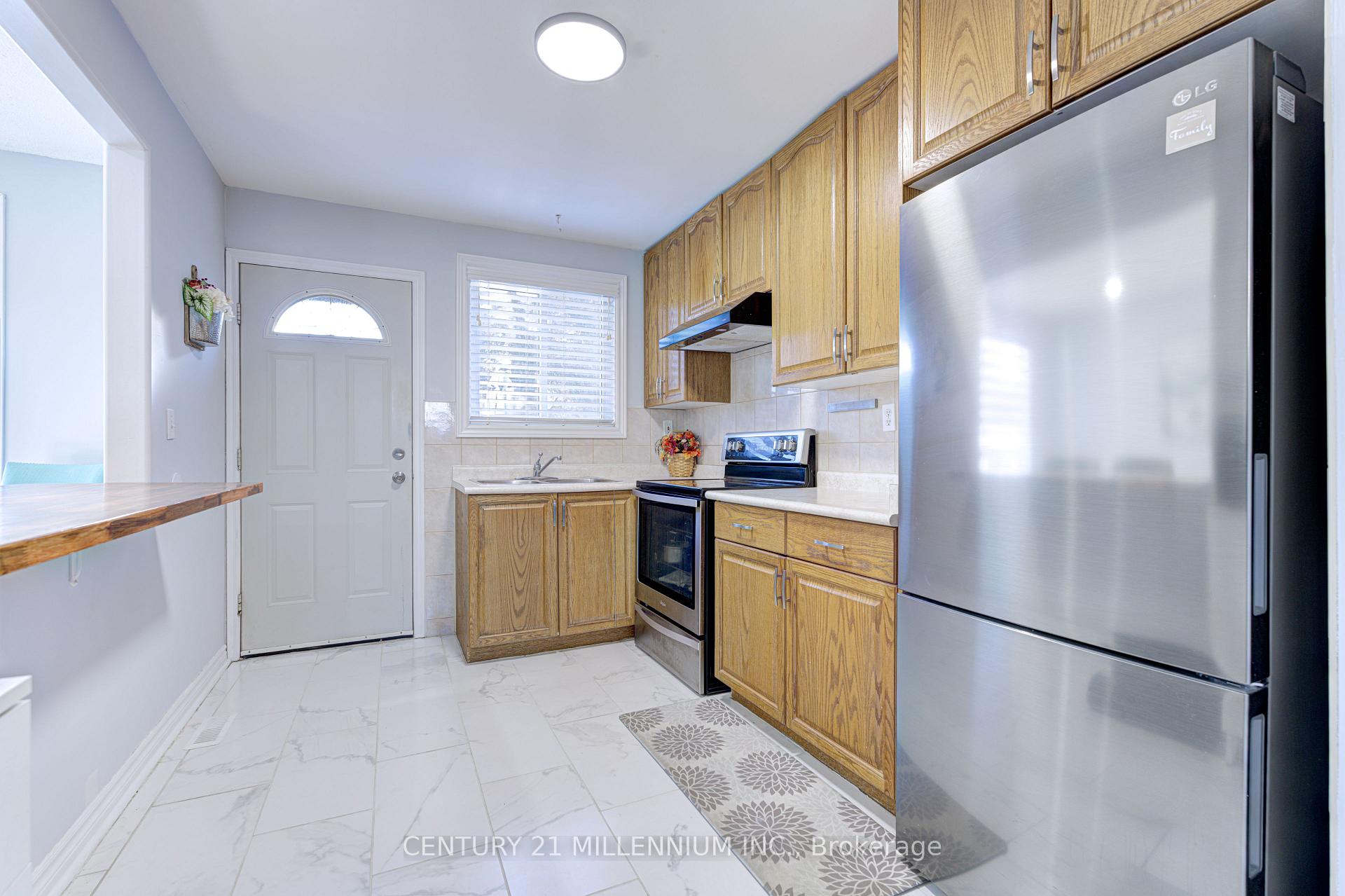 Photo 4 of Unit 1, 1350 Limeridge Road E, Hamilton, Trenholme — HOMEH