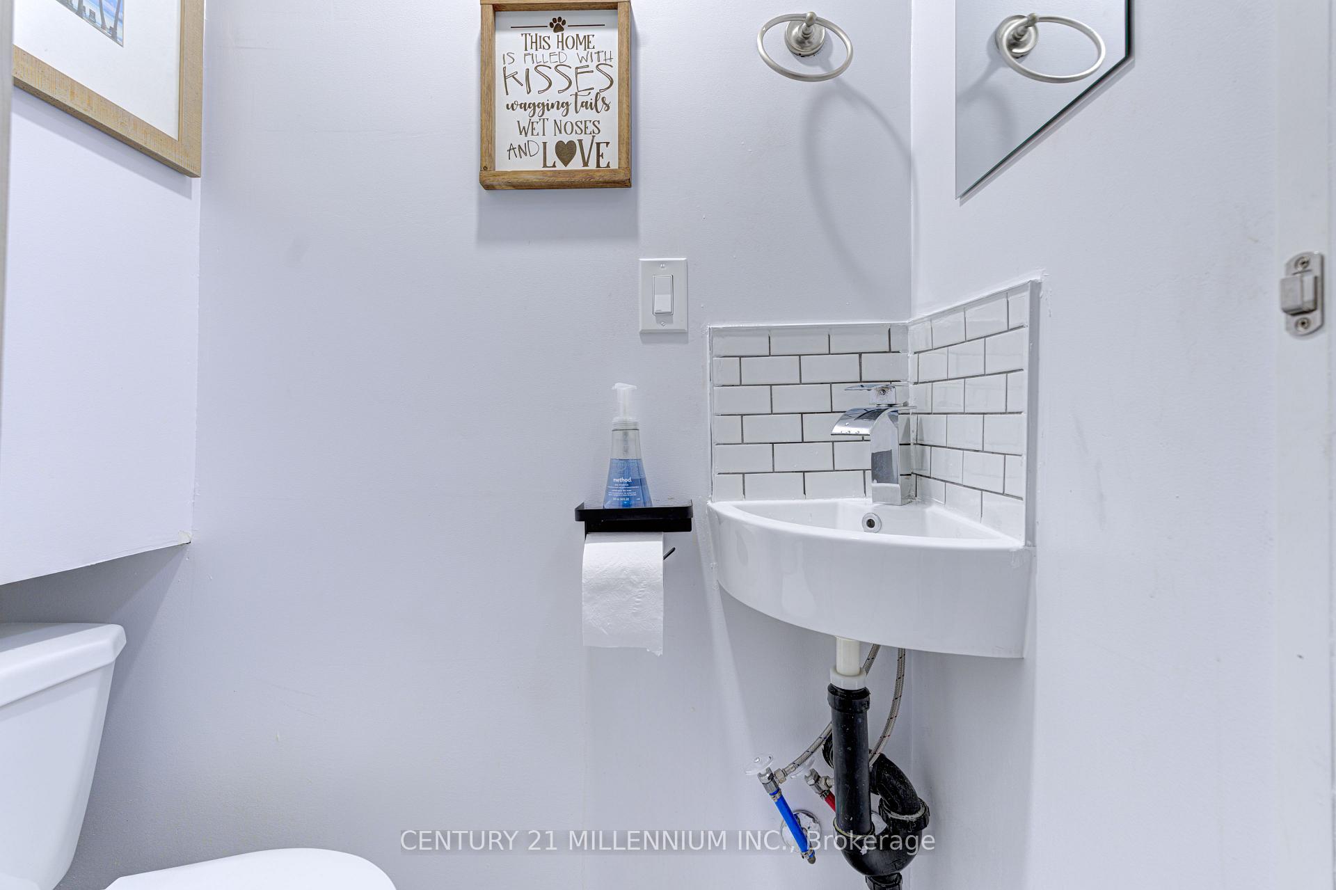 Photo 3 of Unit 1, 1350 Limeridge Road E, Hamilton, Trenholme — HOMEH