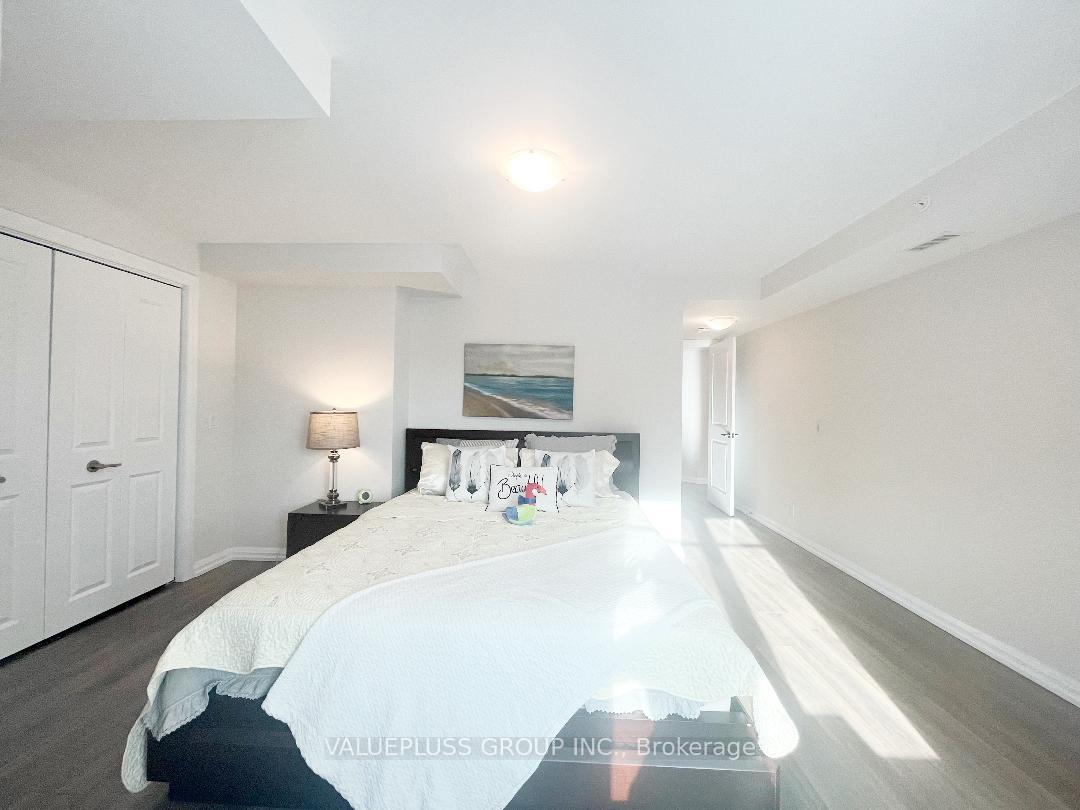 Photo 8 of Unit 301, 778 Laurelwood Drive, Waterloo — HOMEH