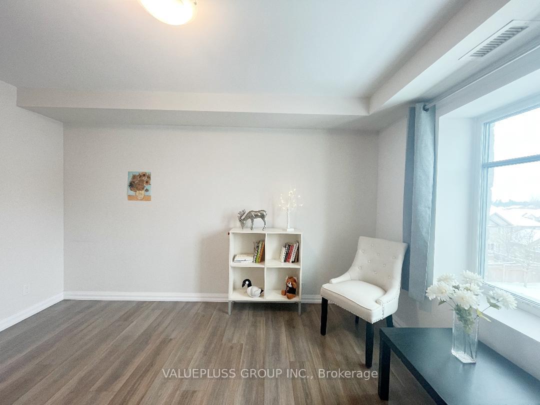 Photo 13 of Unit 301, 778 Laurelwood Drive, Waterloo — HOMEH