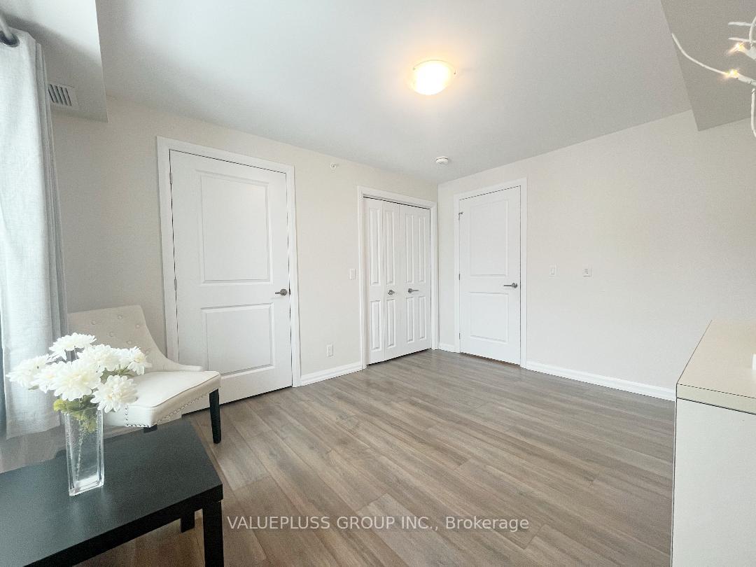 Photo 23 of Unit 301, 778 Laurelwood Drive, Waterloo — HOMEH