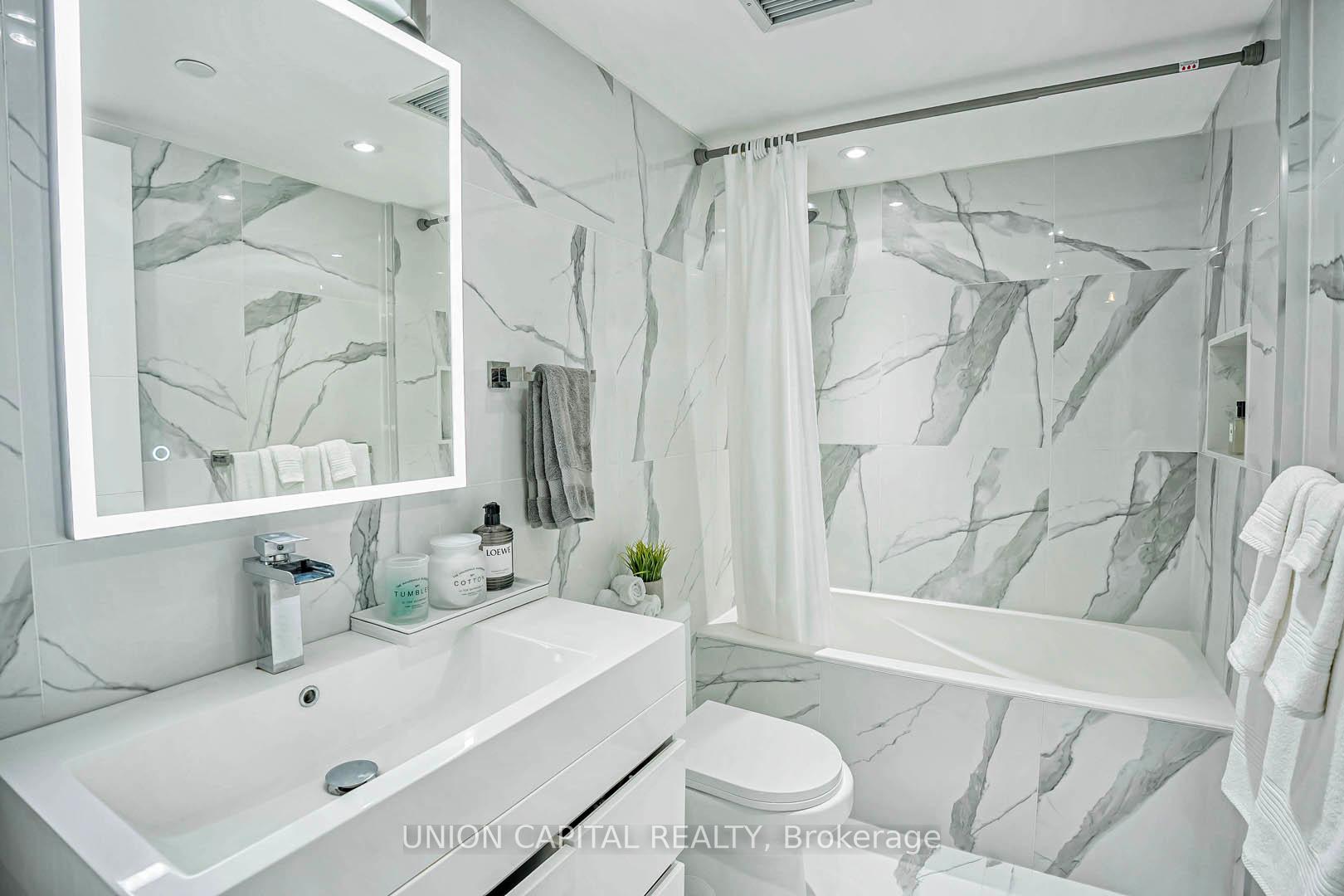 Photo 10 of Unit 701, 18 Uptown Drive, Markham, Unionville — HOMEH