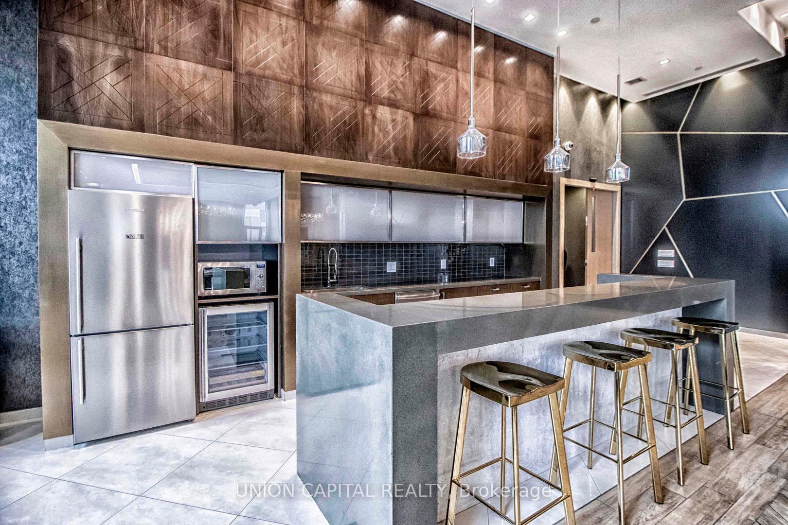 Photo 31 of Unit 701, 18 Uptown Drive, Markham, Unionville — HOMEH
