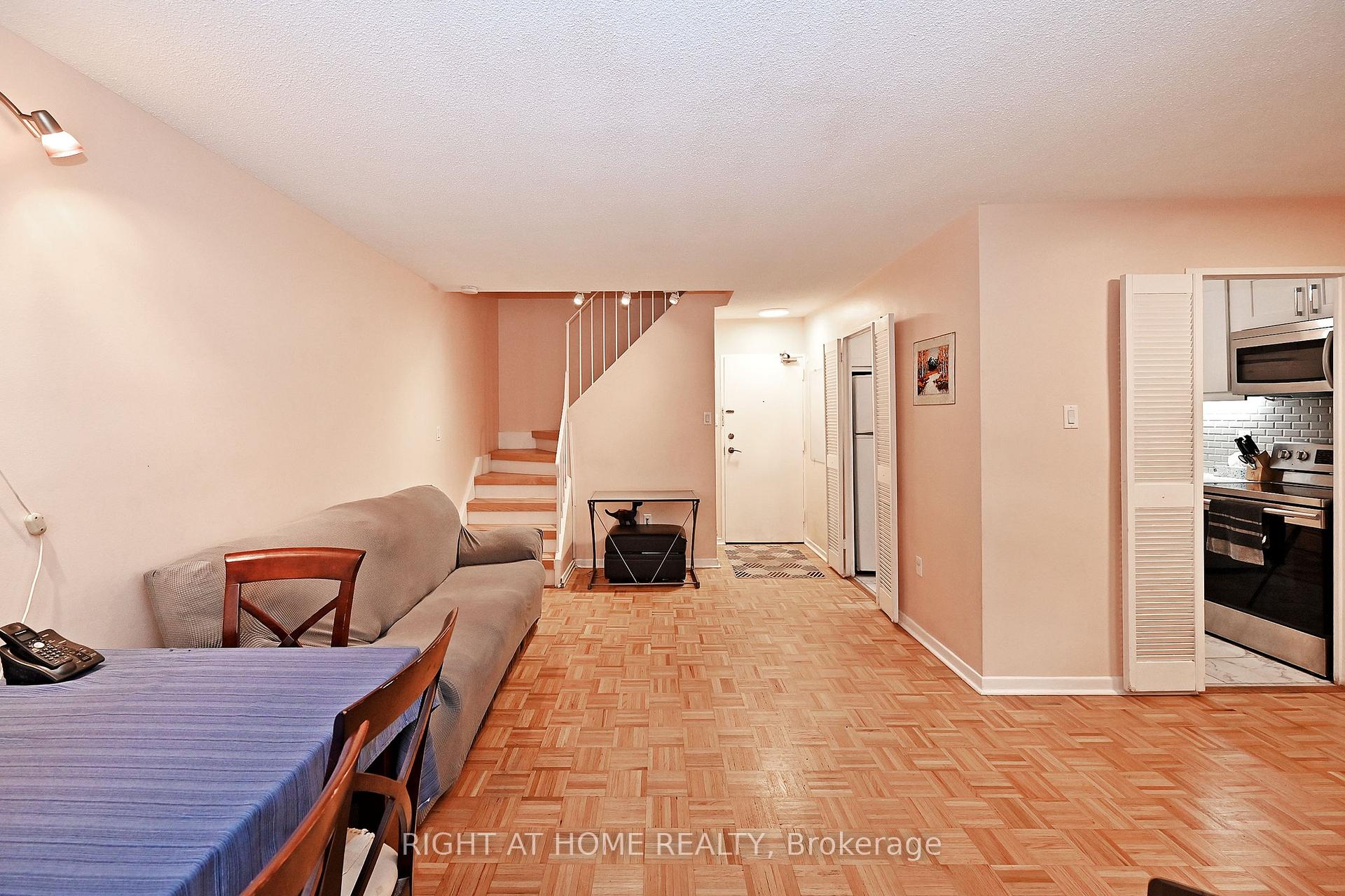 Photo 19 of Unit 145, 16 Elgin Street, Markham, Thornhill — HOMEH