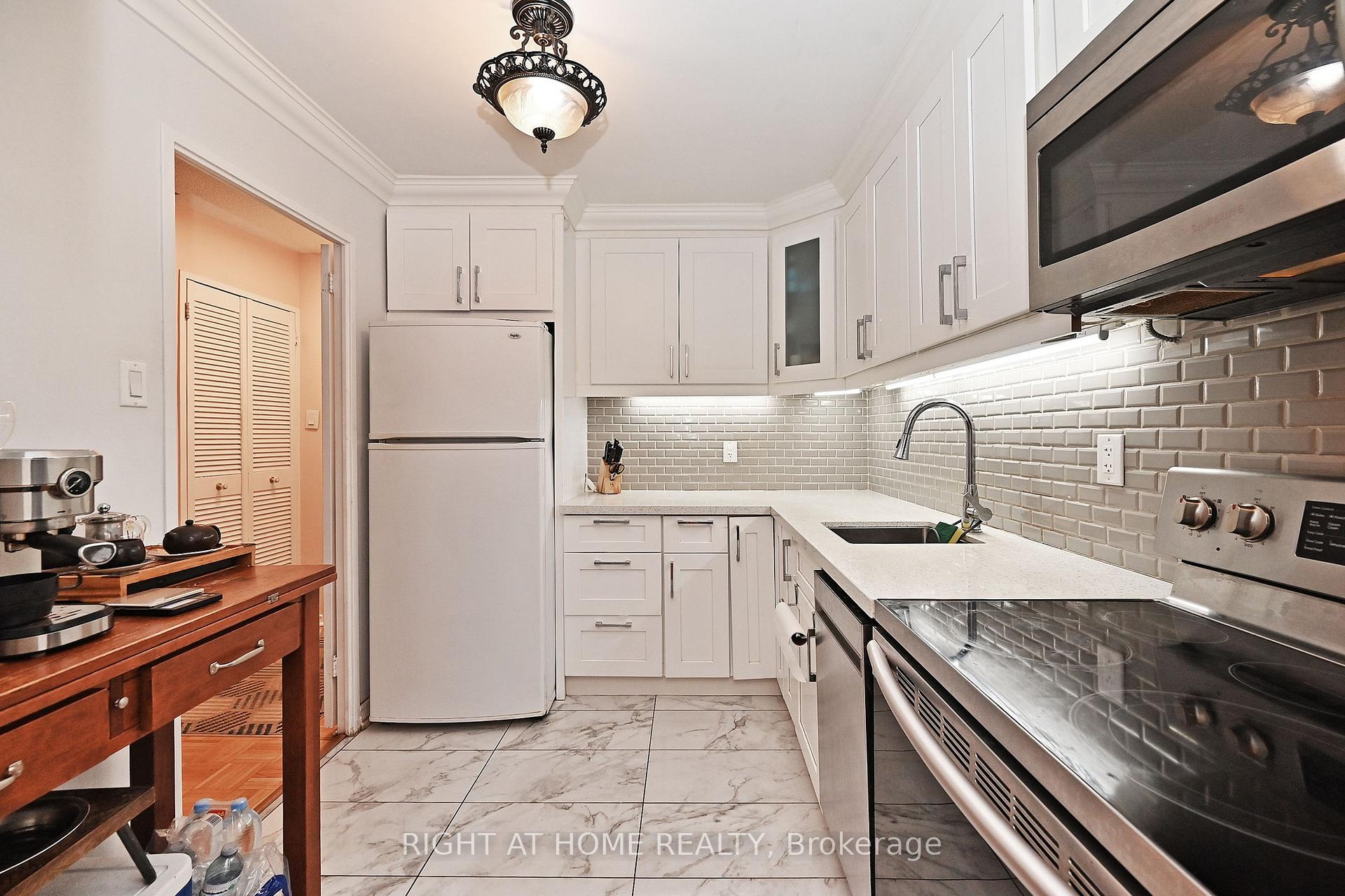Photo 15 of Unit 145, 16 Elgin Street, Markham, Thornhill — HOMEH