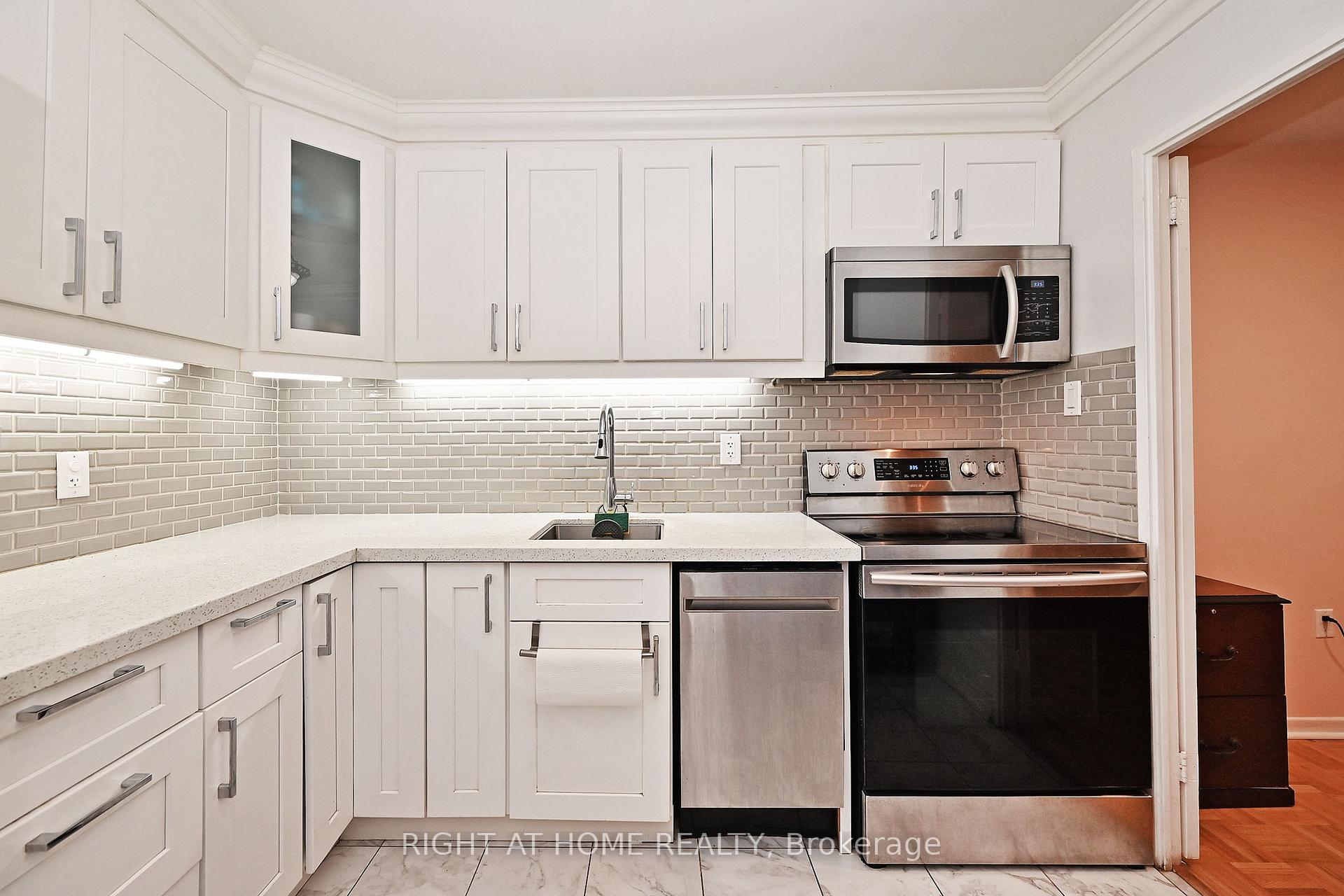 Photo 12 of Unit 145, 16 Elgin Street, Markham, Thornhill — HOMEH