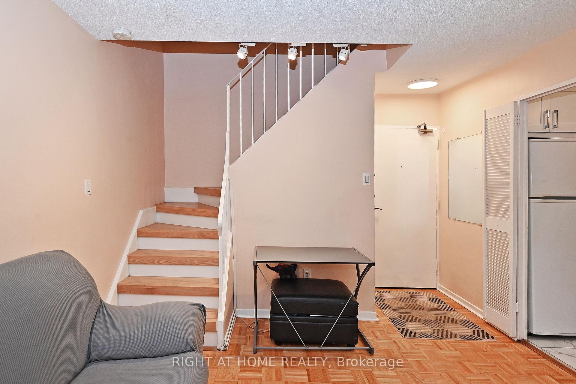 Photo 13 of Unit 145, 16 Elgin Street, Markham, Thornhill — HOMEH