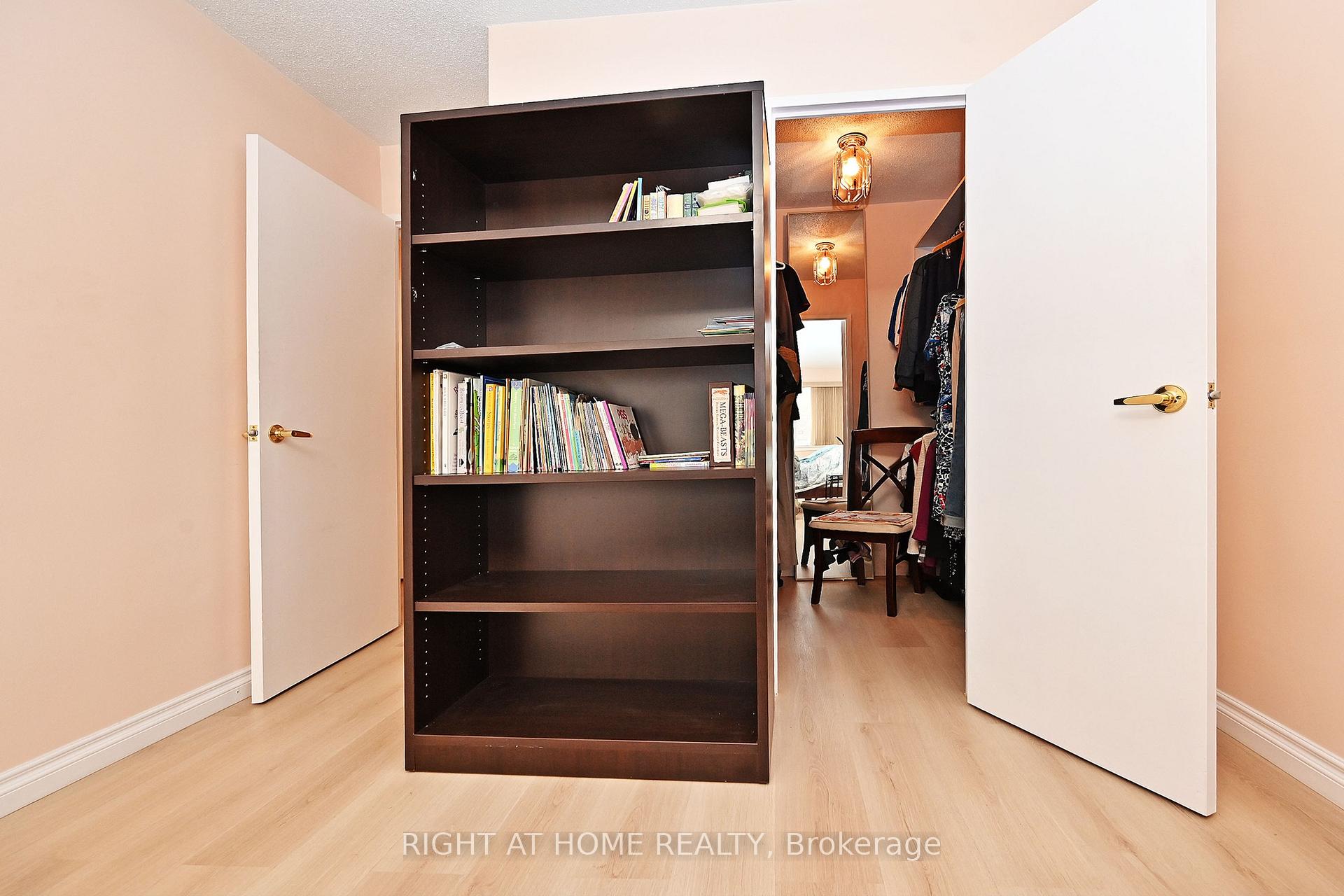 Photo 22 of Unit 145, 16 Elgin Street, Markham, Thornhill — HOMEH