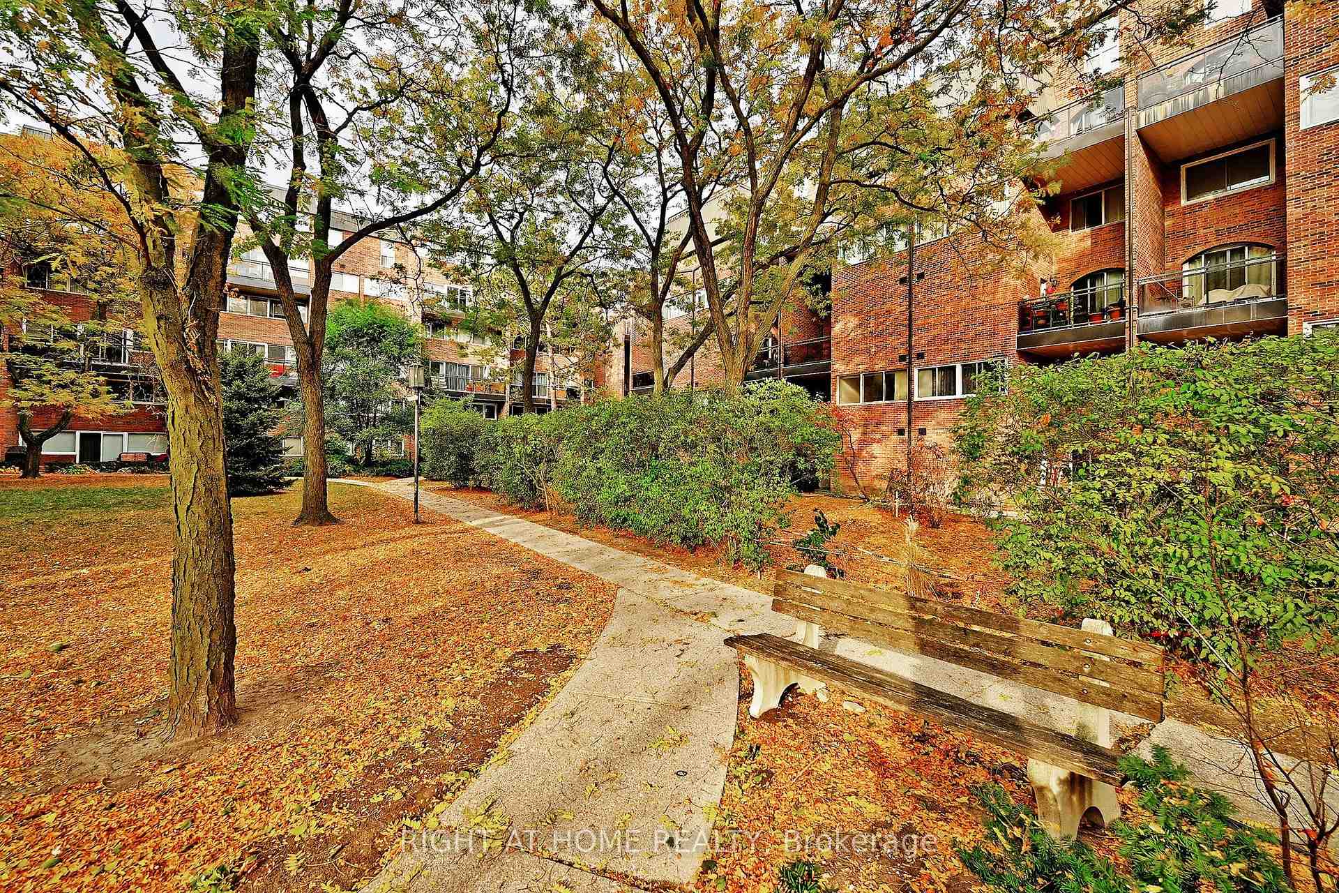 Photo 45 of Unit 145, 16 Elgin Street, Markham, Thornhill — HOMEH