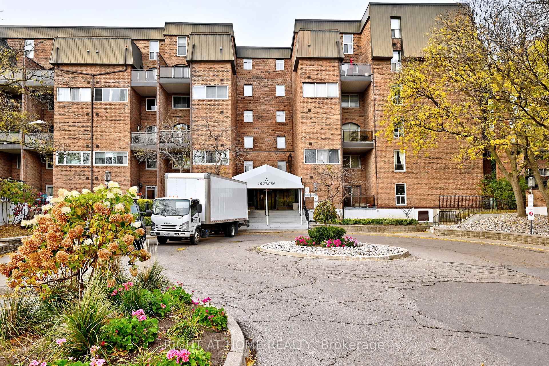 Photo 47 of Unit 145, 16 Elgin Street, Markham, Thornhill — HOMEH