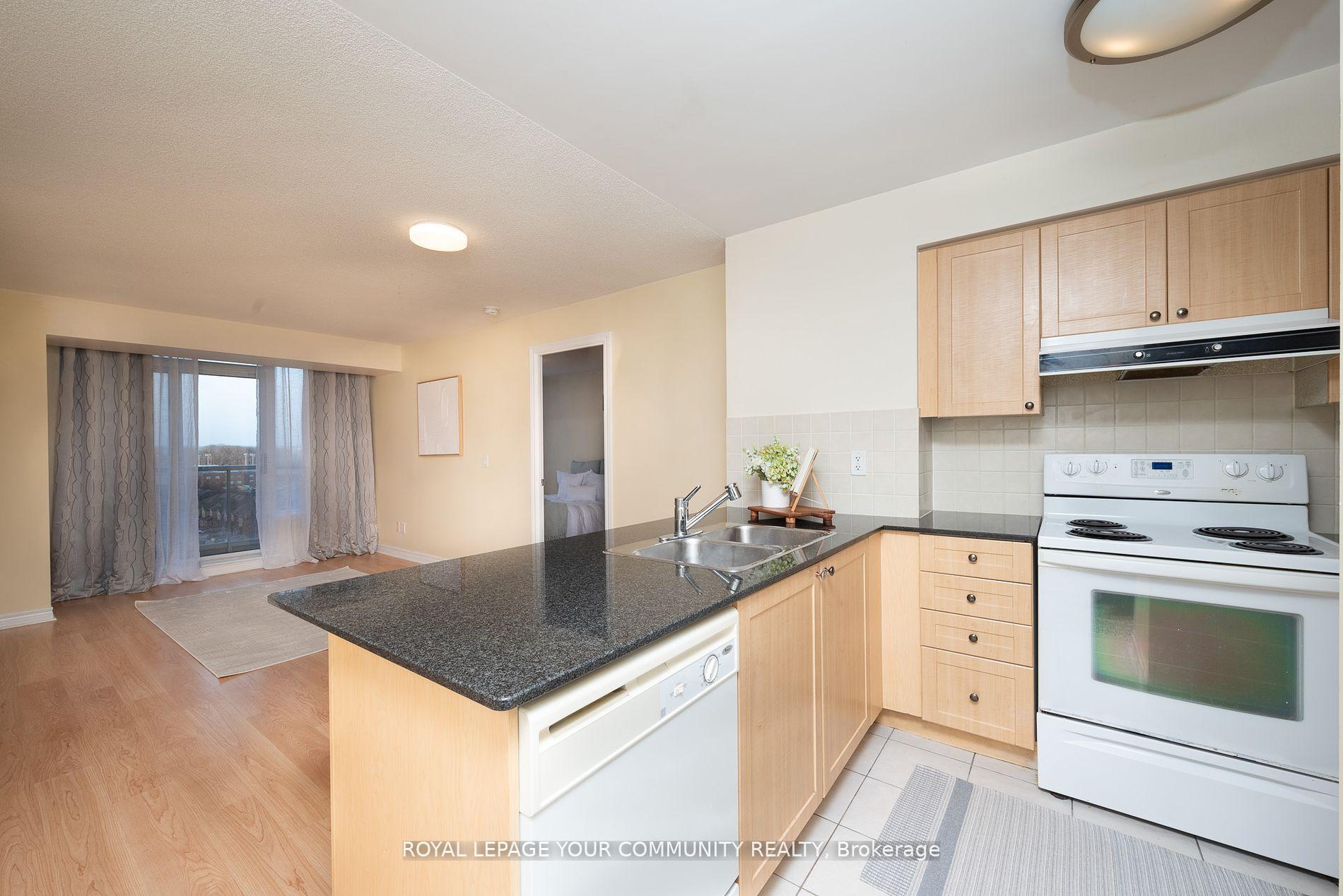 Photo 6 of Unit 906, 15 North Park Road, Vaughan, Beverley Glen — HOMEH