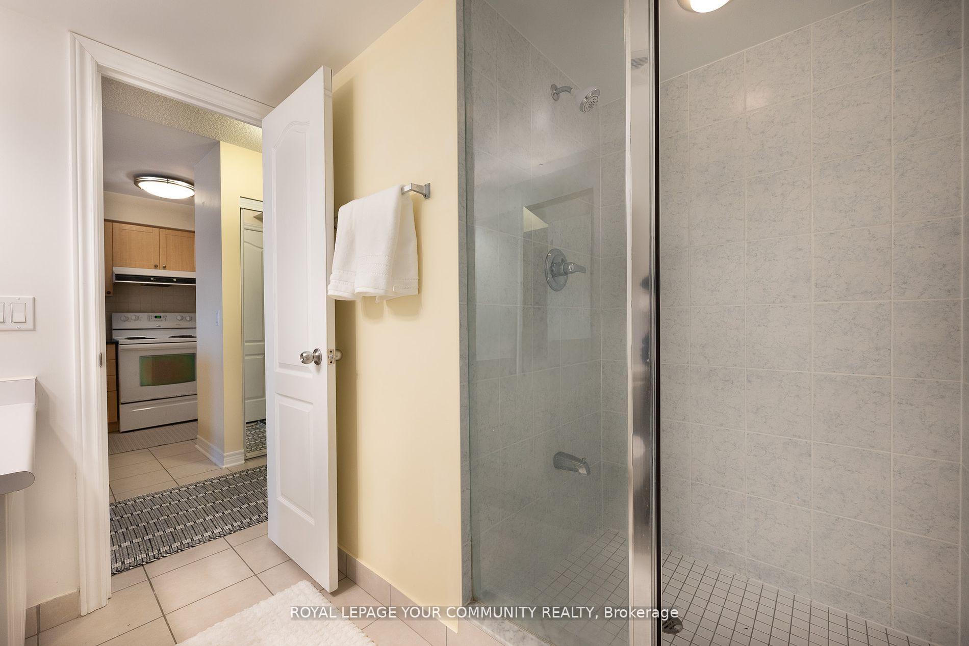 Photo 16 of Unit 906, 15 North Park Road, Vaughan, Beverley Glen — HOMEH
