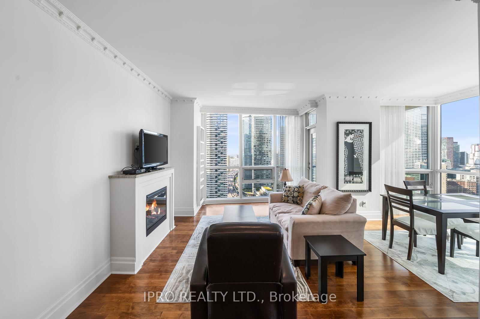 Photo 37 of Unit 3402, 16 Harbour Street, Toronto, Waterfront Communities — HOMEH