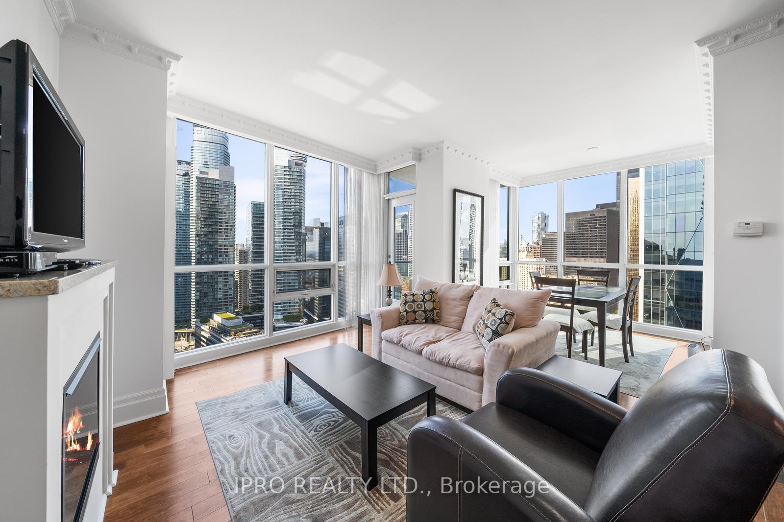 Photo 11 of Unit 3402, 16 Harbour Street, Toronto, Waterfront Communities — HOMEH