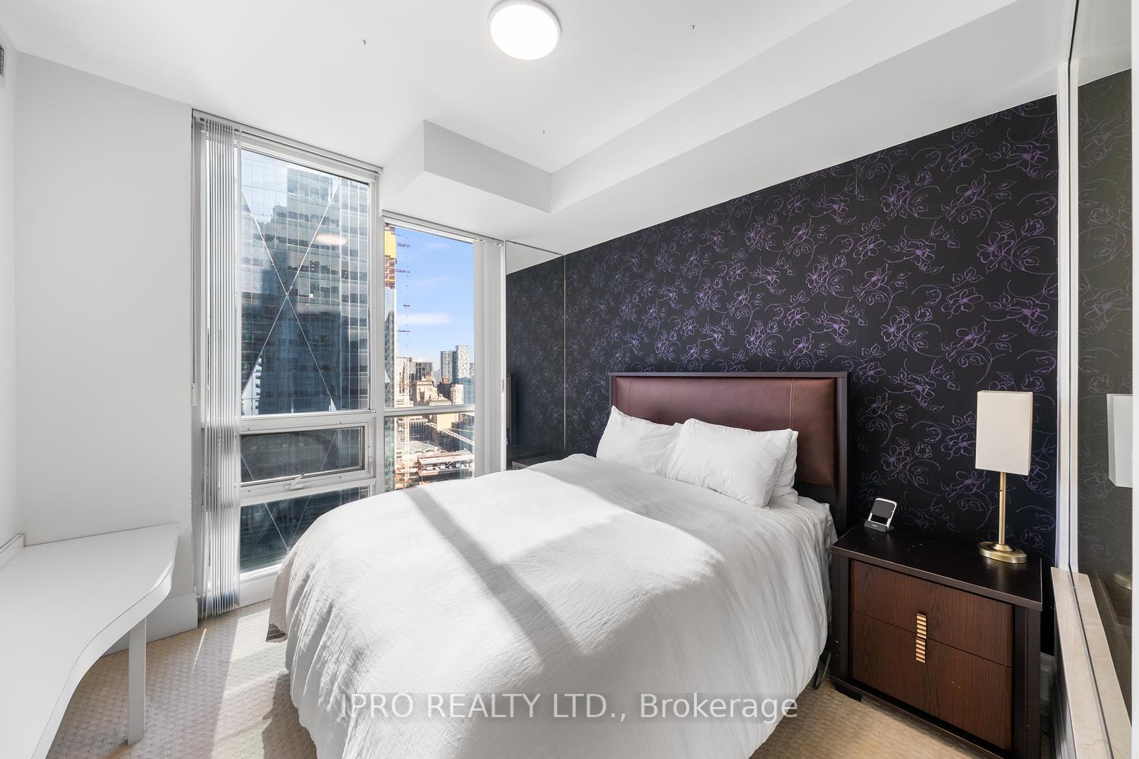 Photo 10 of Unit 3402, 16 Harbour Street, Toronto, Waterfront Communities — HOMEH