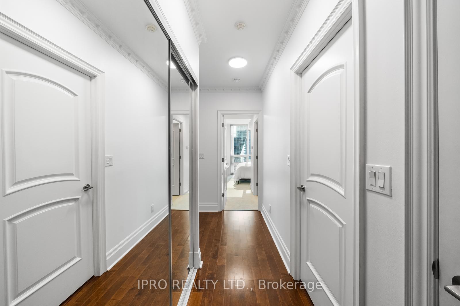 Photo 14 of Unit 3402, 16 Harbour Street, Toronto, Waterfront Communities — HOMEH
