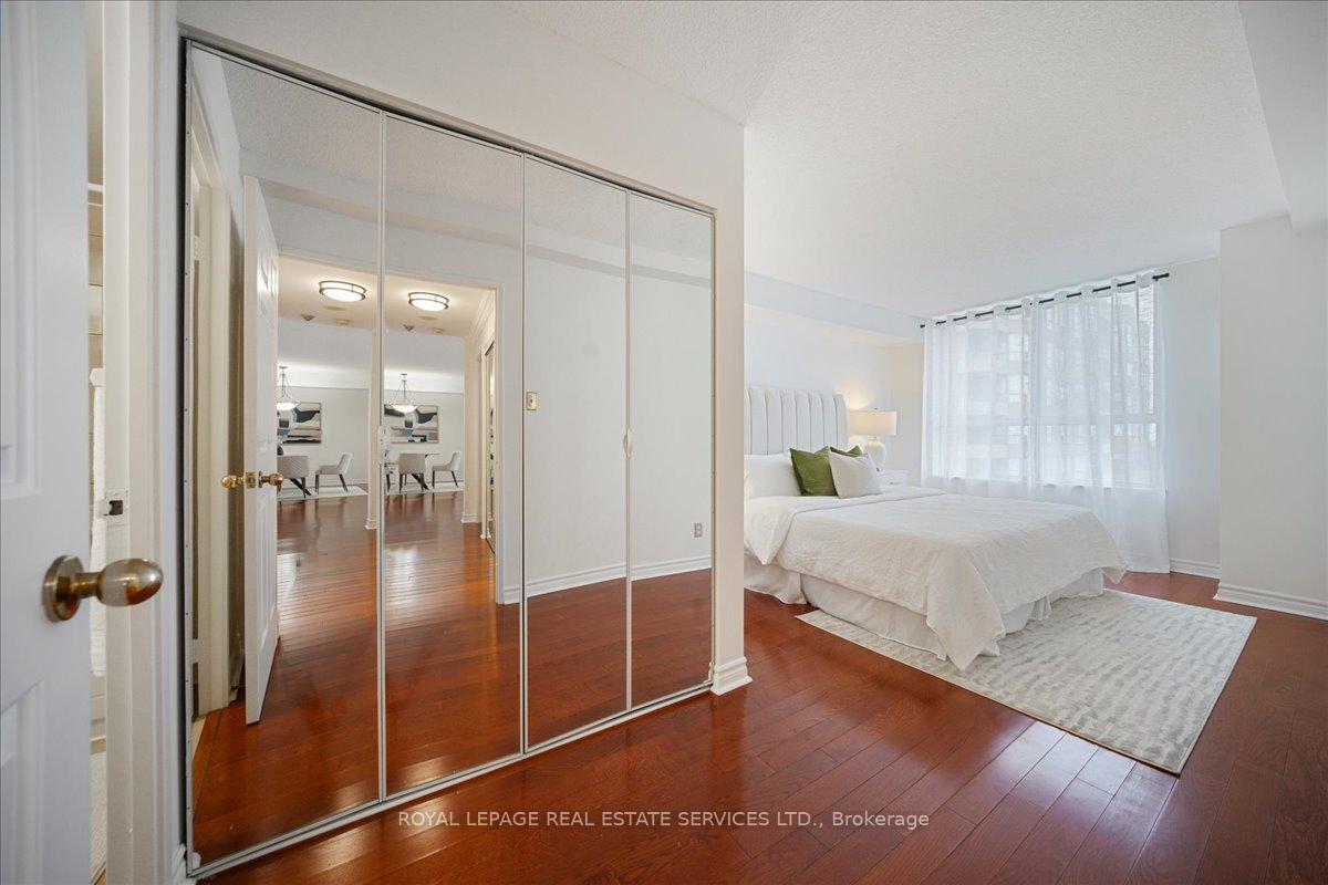 Photo 19 of Unit PH 5, 271 Ridley Boulevard, Toronto, Bedford Park-Nortown — HOMEH