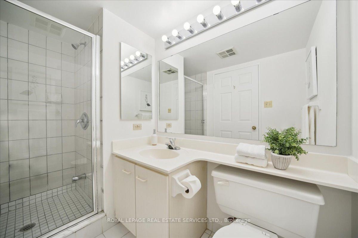 Photo 18 of Unit PH 5, 271 Ridley Boulevard, Toronto, Bedford Park-Nortown — HOMEH