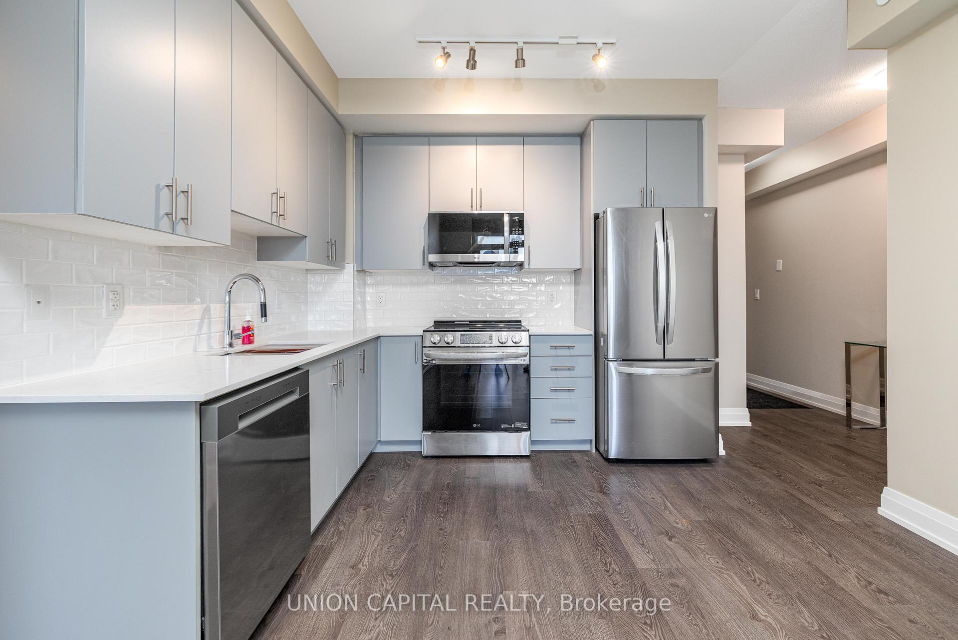 Photo 3 of Unit 802, 3700 Highway 7 Road, Vaughan, Vaughan Corporate Centre — HOMEH