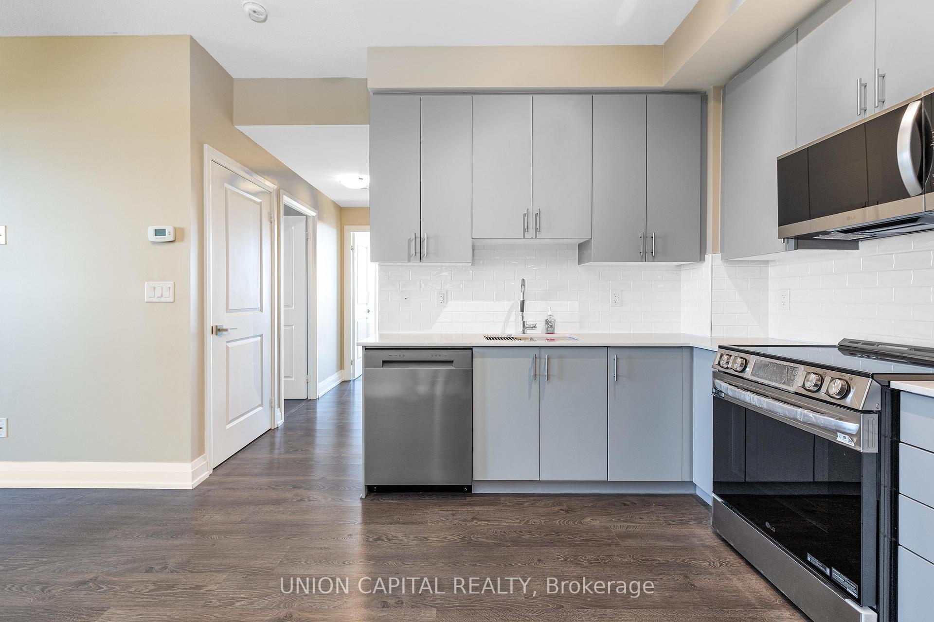 Photo 5 of Unit 802, 3700 Highway 7 Road, Vaughan, Vaughan Corporate Centre — HOMEH