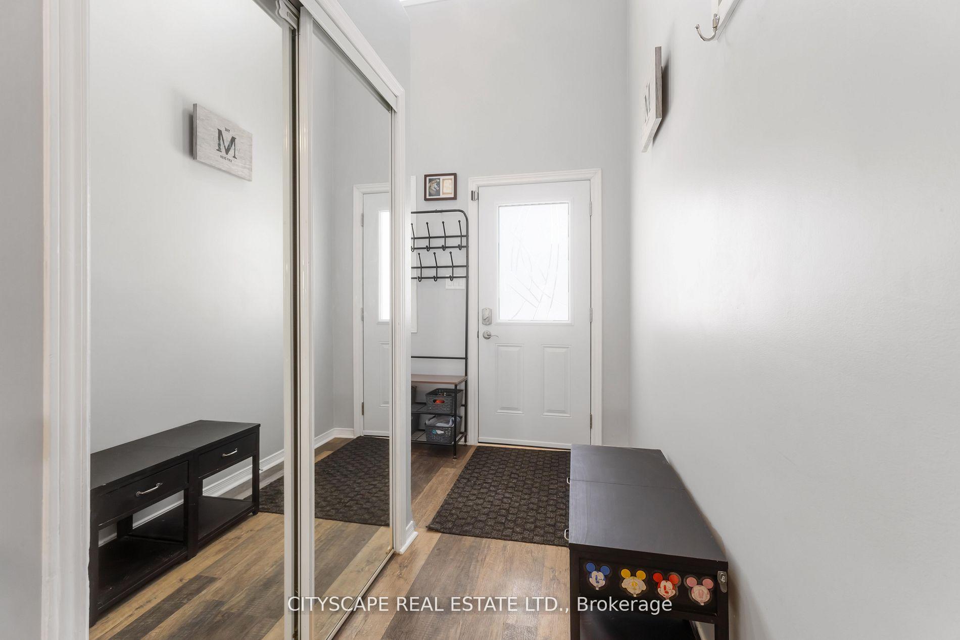 Photo 4 of Unit 14, 76 Frances Avenue, Hamilton, Stoney Creek — HOMEH