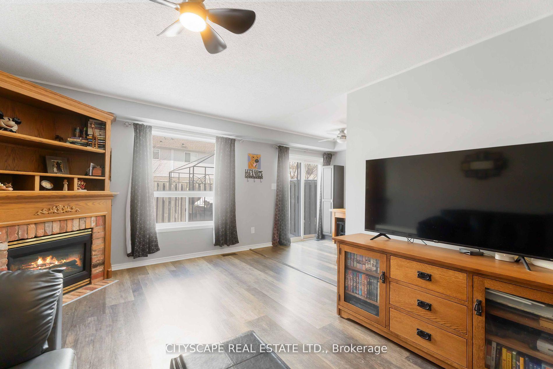 Photo 11 of Unit 14, 76 Frances Avenue, Hamilton, Stoney Creek — HOMEH