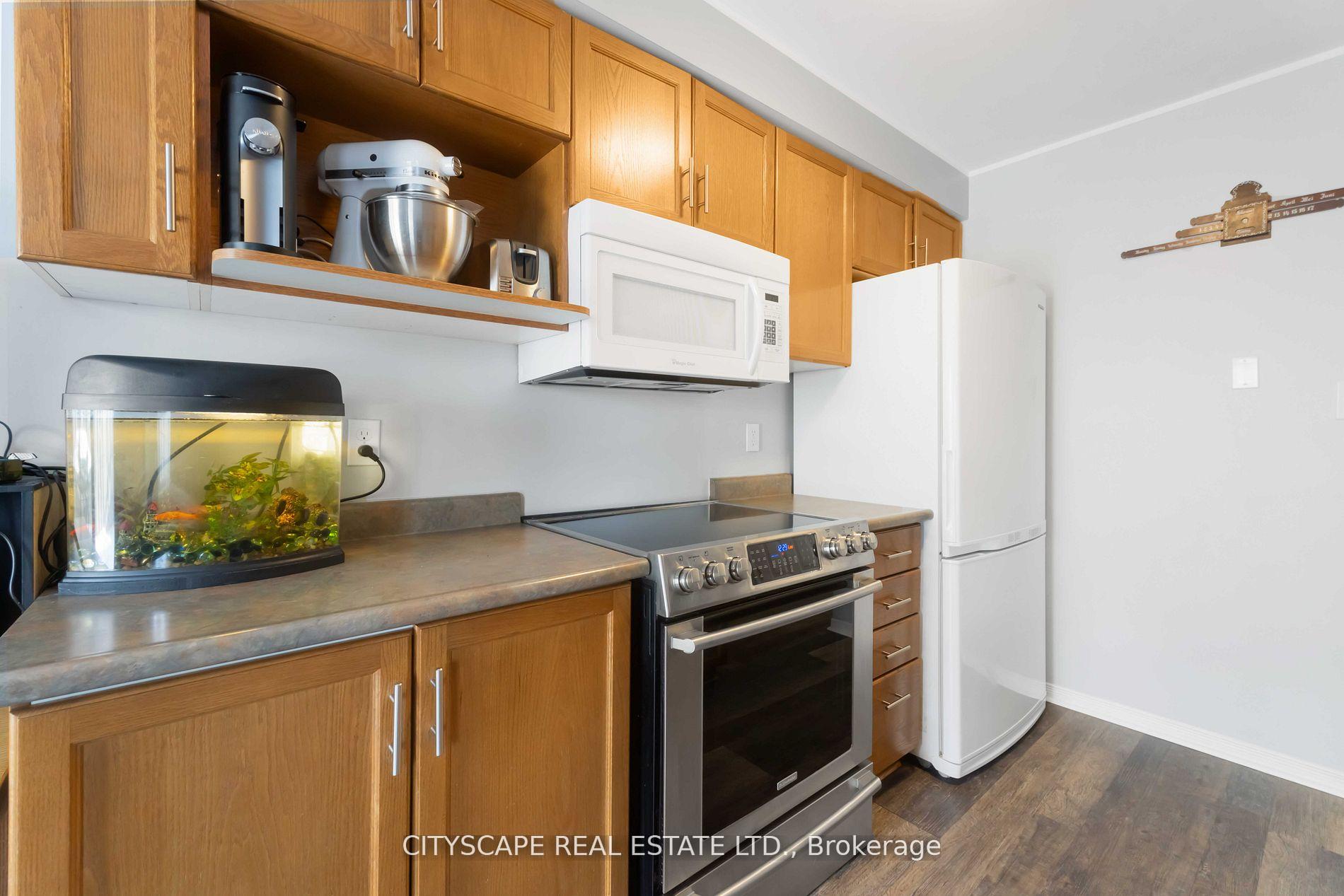 Photo 15 of Unit 14, 76 Frances Avenue, Hamilton, Stoney Creek — HOMEH