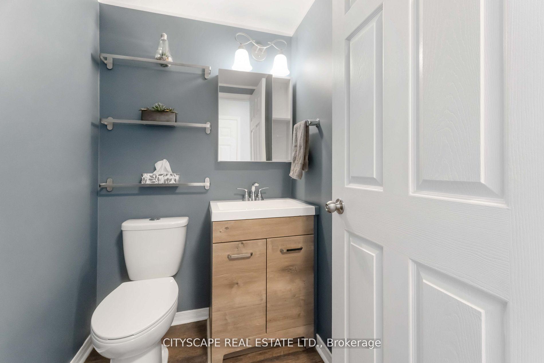 Photo 24 of Unit 14, 76 Frances Avenue, Hamilton, Stoney Creek — HOMEH