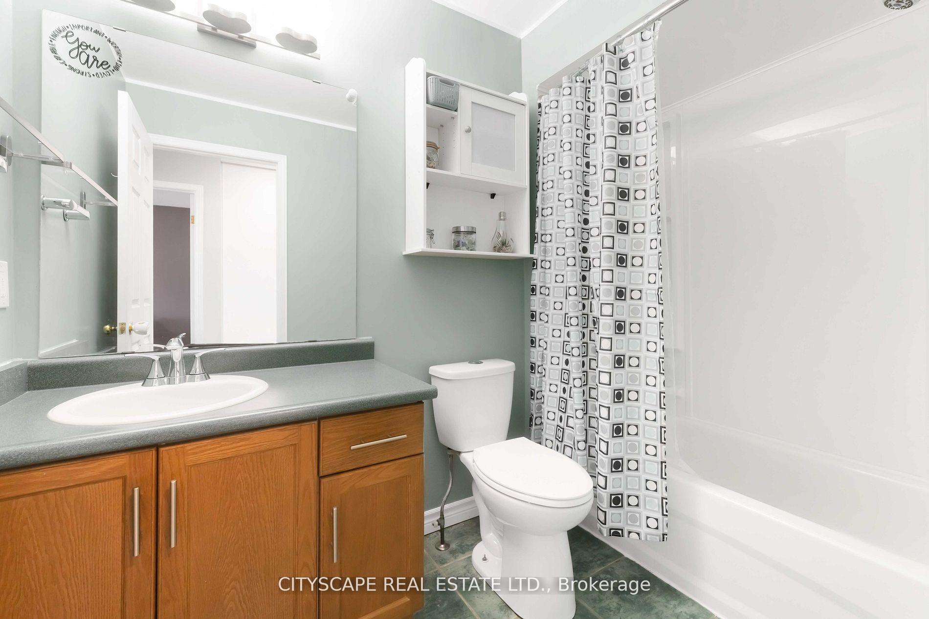 Photo 25 of Unit 14, 76 Frances Avenue, Hamilton, Stoney Creek — HOMEH