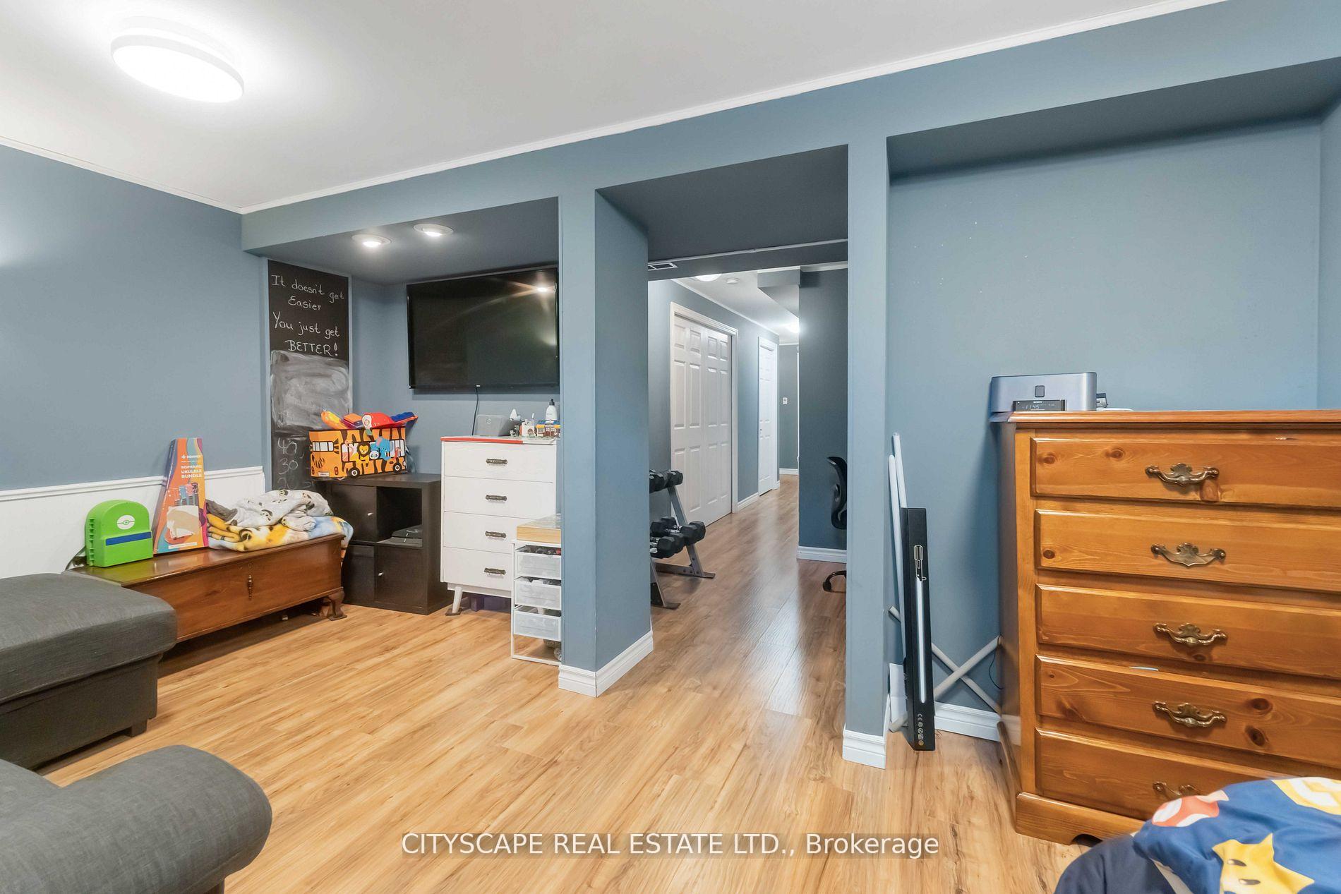 Photo 32 of Unit 14, 76 Frances Avenue, Hamilton, Stoney Creek — HOMEH