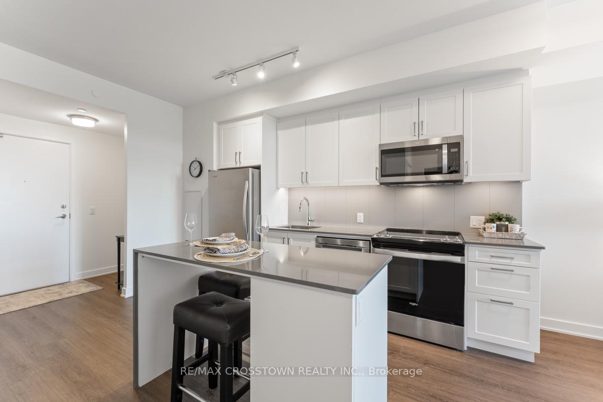 Photo 4 of Unit 420, 681 Yonge Street, Barrie, Painswick South — HOMEH