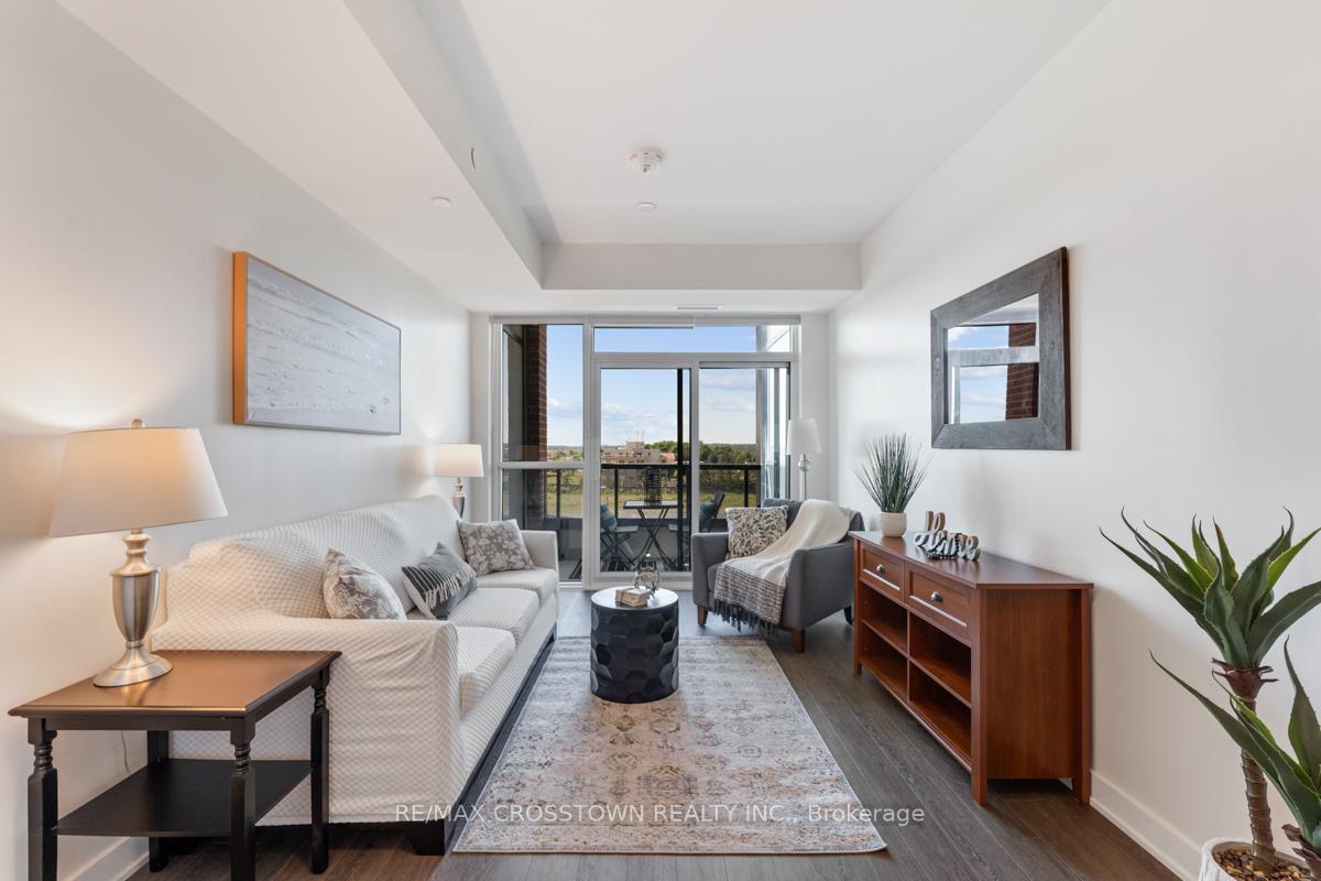 Photo 7 of Unit 420, 681 Yonge Street, Barrie, Painswick South — HOMEH
