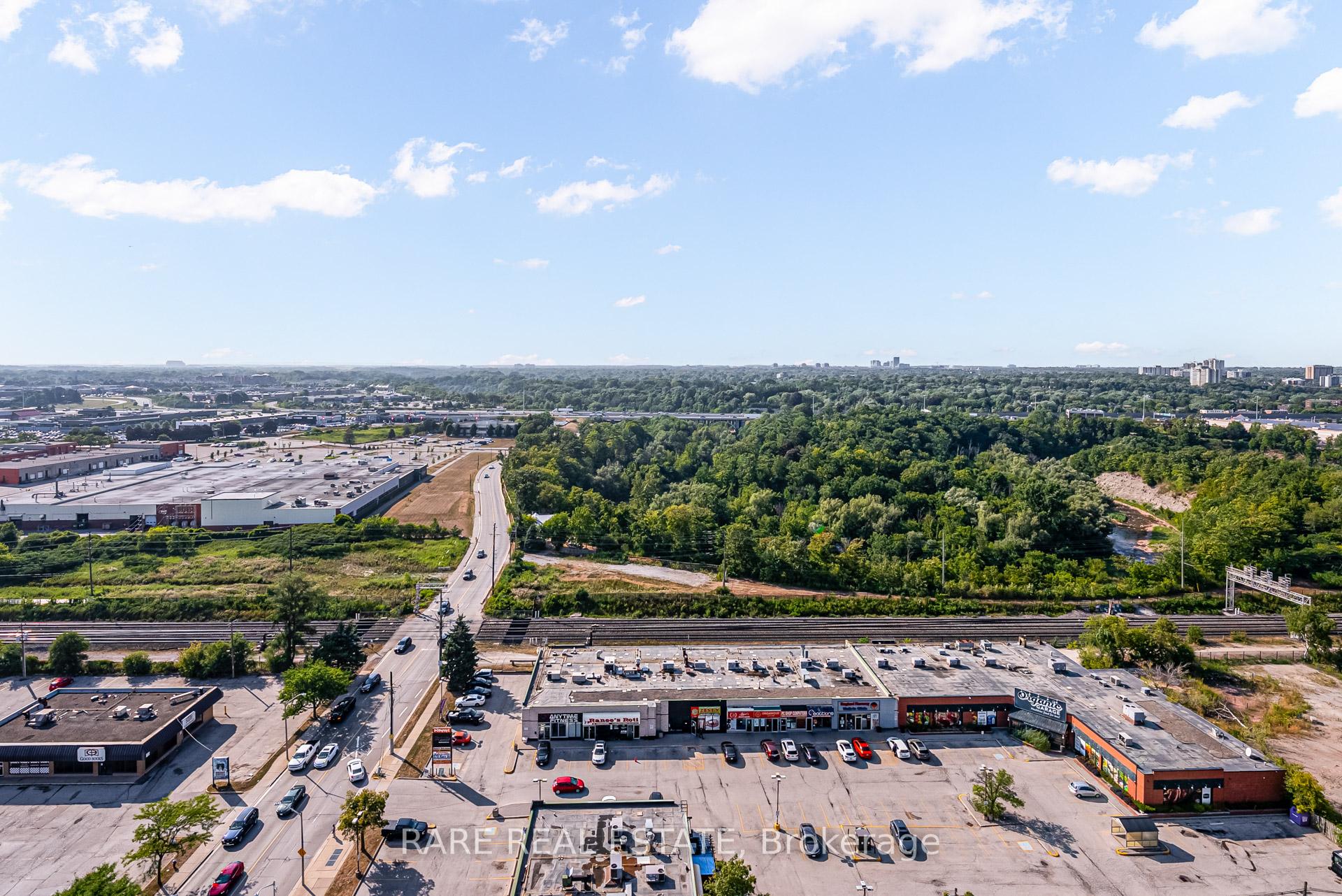 Photo 13 of Unit 1901, 65 Speers Road, Oakville, Queen Elizabeth — HOMEH