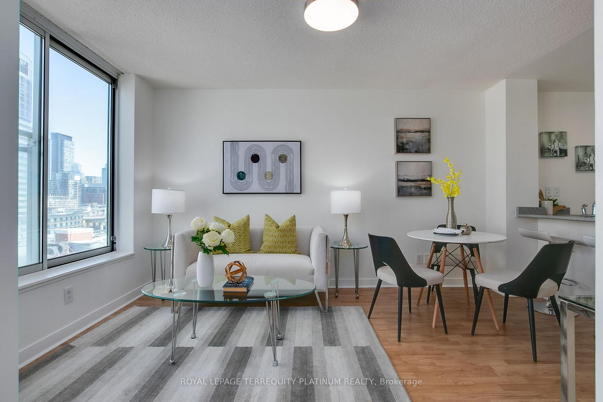 Photo 2 of Unit 1123, 650 Queens Quay W, Toronto, Niagara — HOMEH