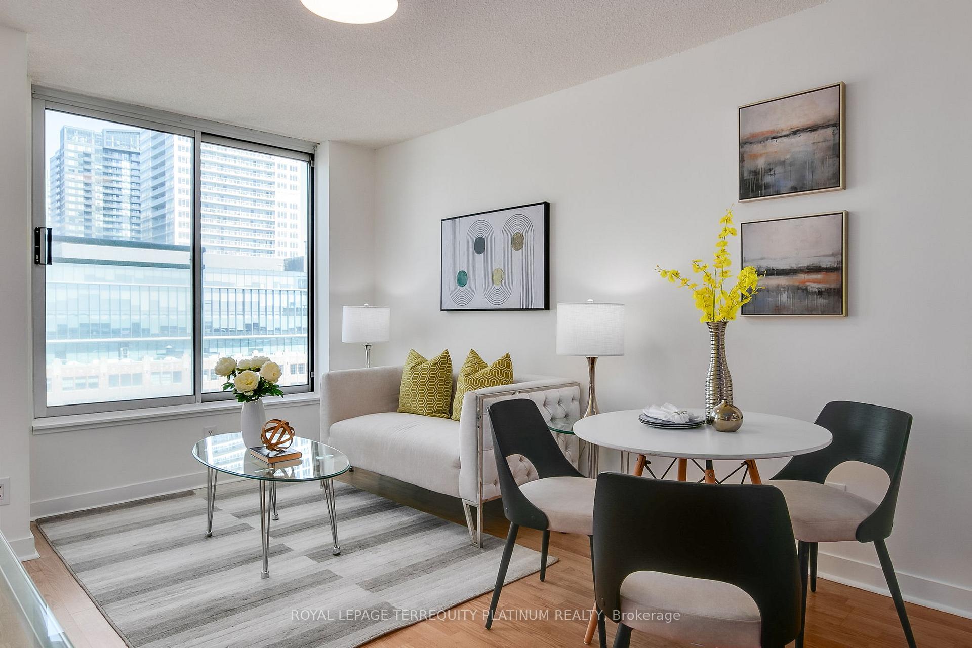 Photo 7 of Unit 1123, 650 Queens Quay W, Toronto, Niagara — HOMEH