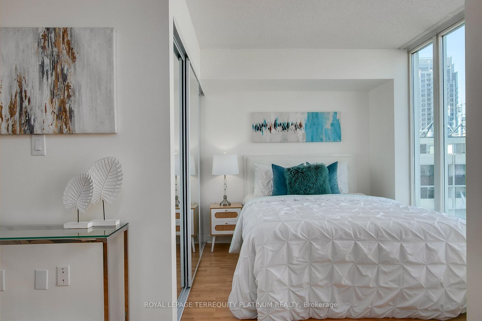 Photo 17 of Unit 1123, 650 Queens Quay W, Toronto, Niagara — HOMEH