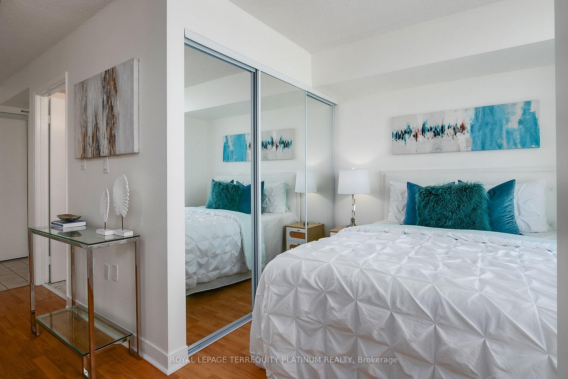 Photo 11 of Unit 1123, 650 Queens Quay W, Toronto, Niagara — HOMEH