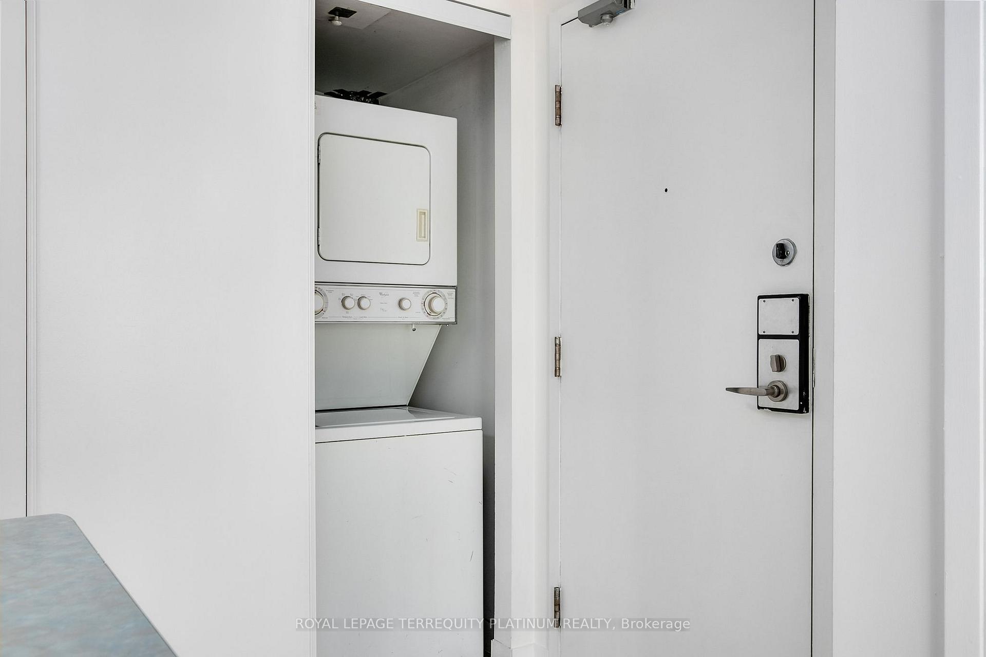 Photo 19 of Unit 1123, 650 Queens Quay W, Toronto, Niagara — HOMEH