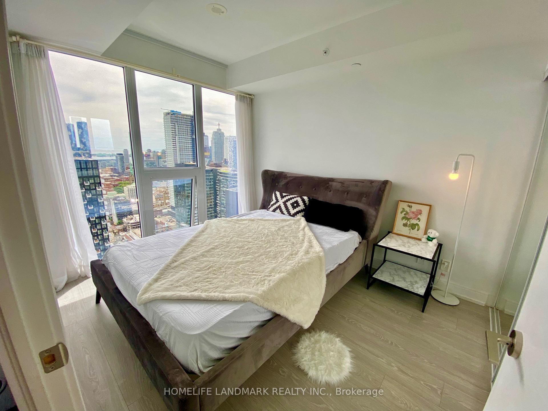 Photo 8 of Unit 4206, 181 Dundas Street E, Toronto, Church-Yonge Corridor — HOMEH