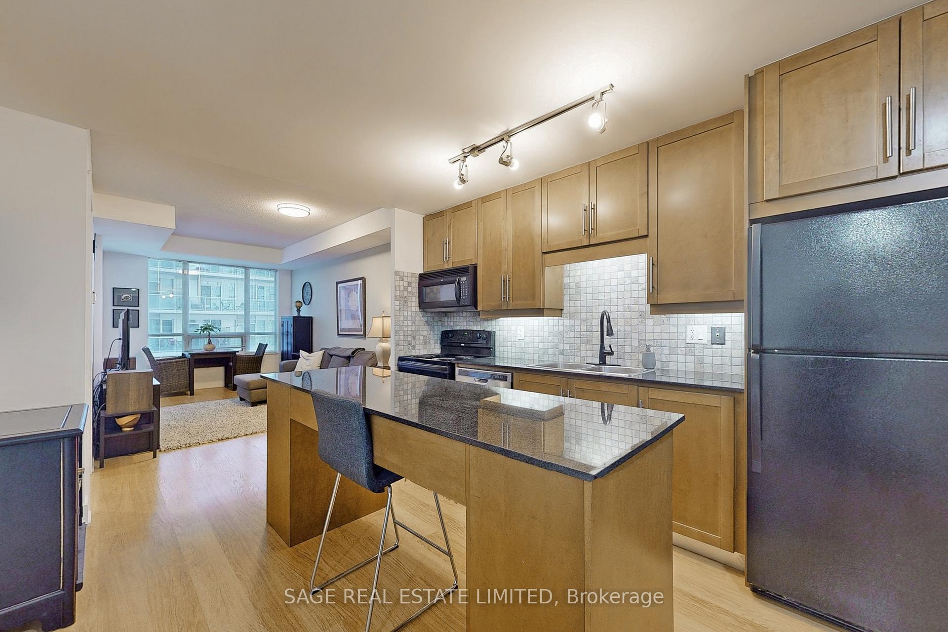 Photo 11 of Unit 1203, 20 Blue Jays Way, Toronto, Waterfront Communities — HOMEH