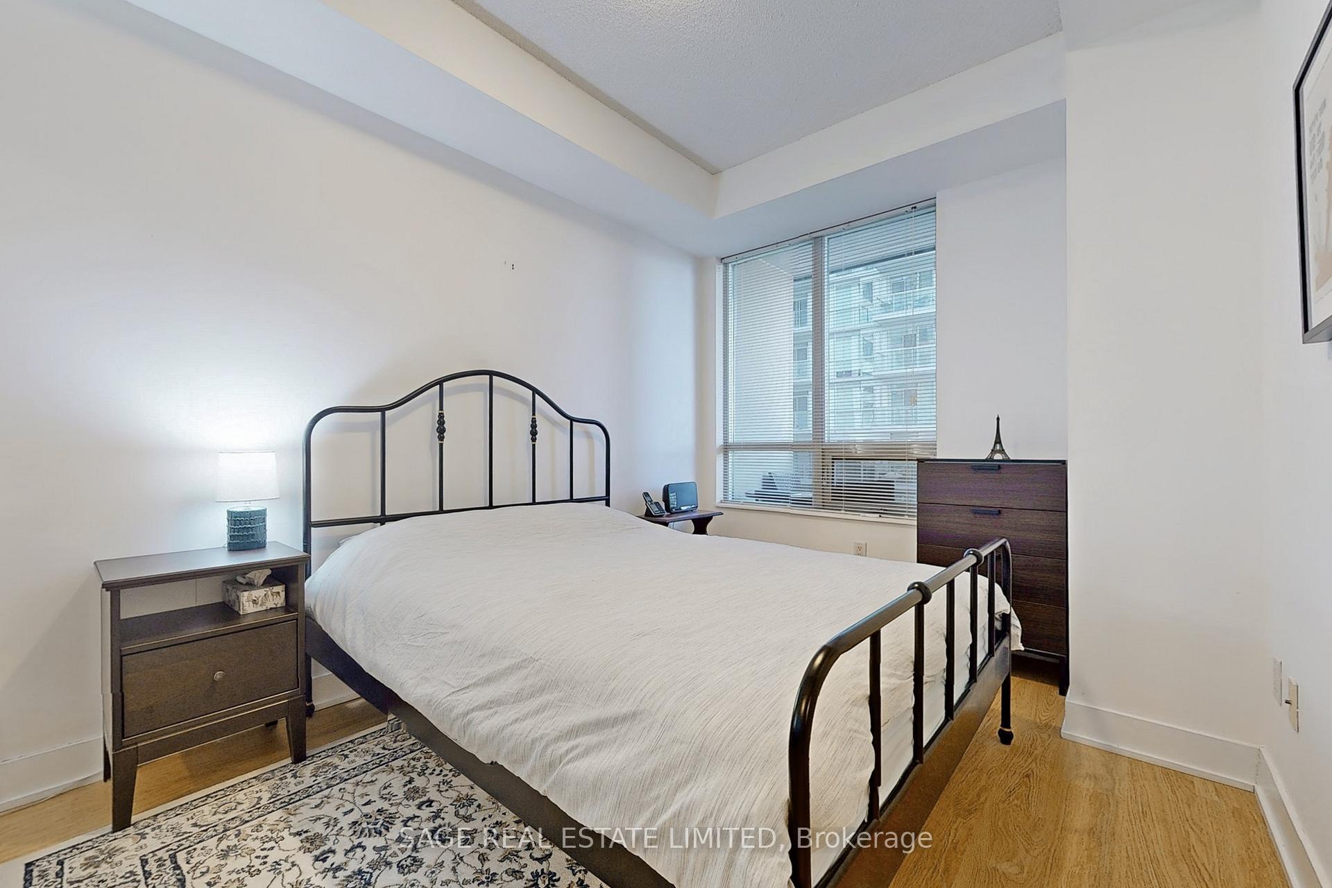 Photo 5 of Unit 1203, 20 Blue Jays Way, Toronto, Waterfront Communities — HOMEH