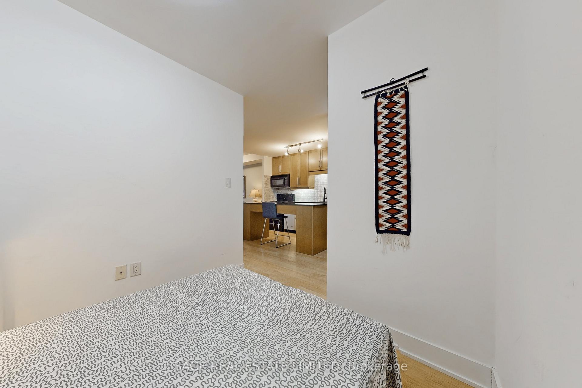 Photo 15 of Unit 1203, 20 Blue Jays Way, Toronto, Waterfront Communities — HOMEH