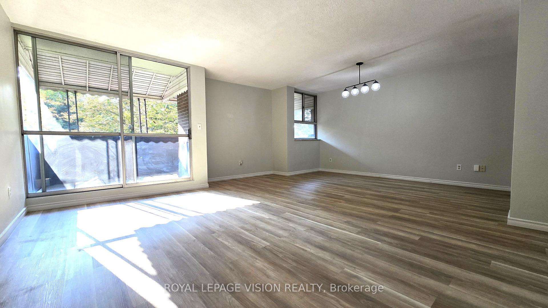 Photo 2 of Unit 406, 6 Crescent Town Road, Toronto, Crescent Town — HOMEH