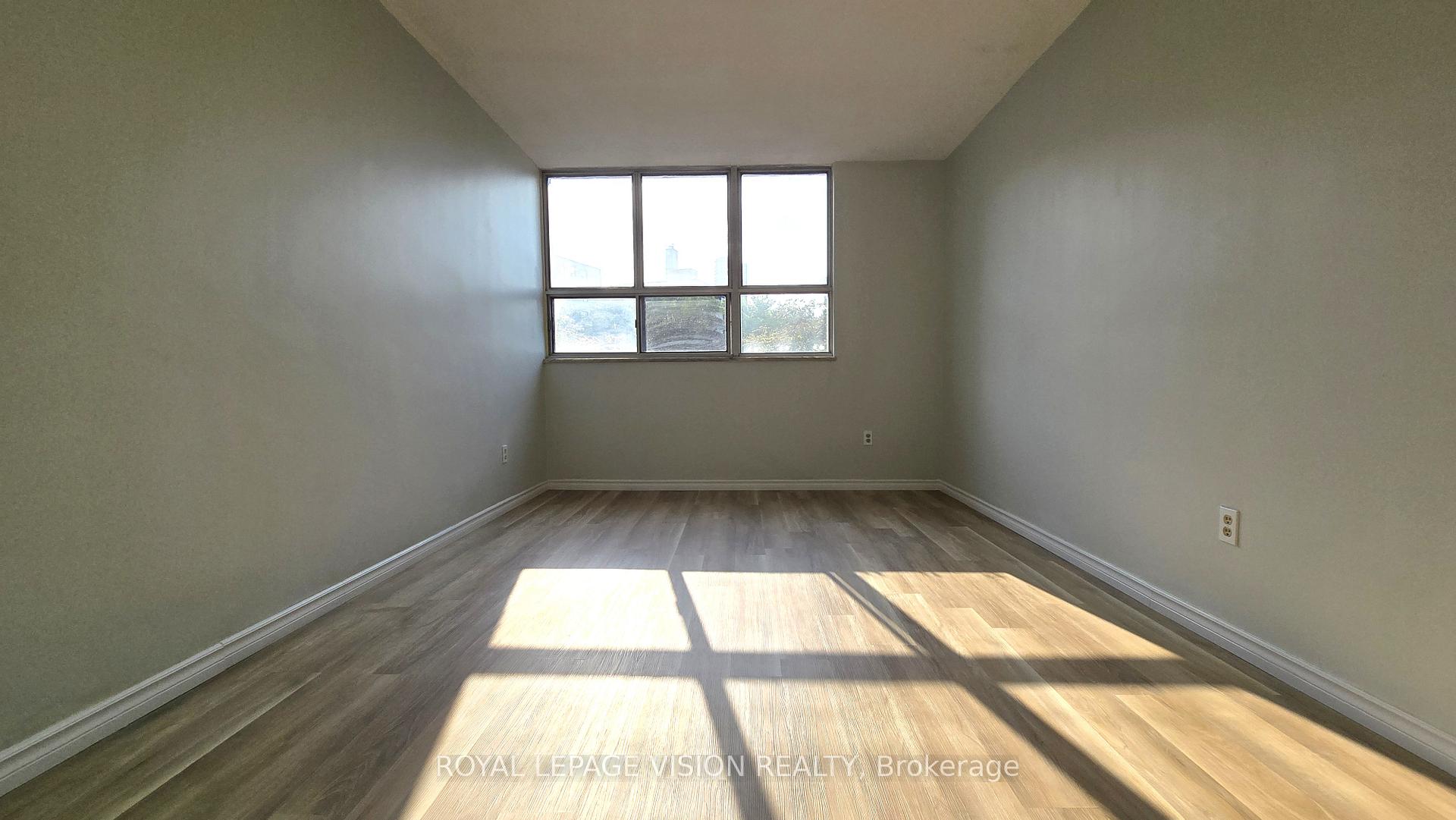 Photo 4 of Unit 406, 6 Crescent Town Road, Toronto, Crescent Town — HOMEH